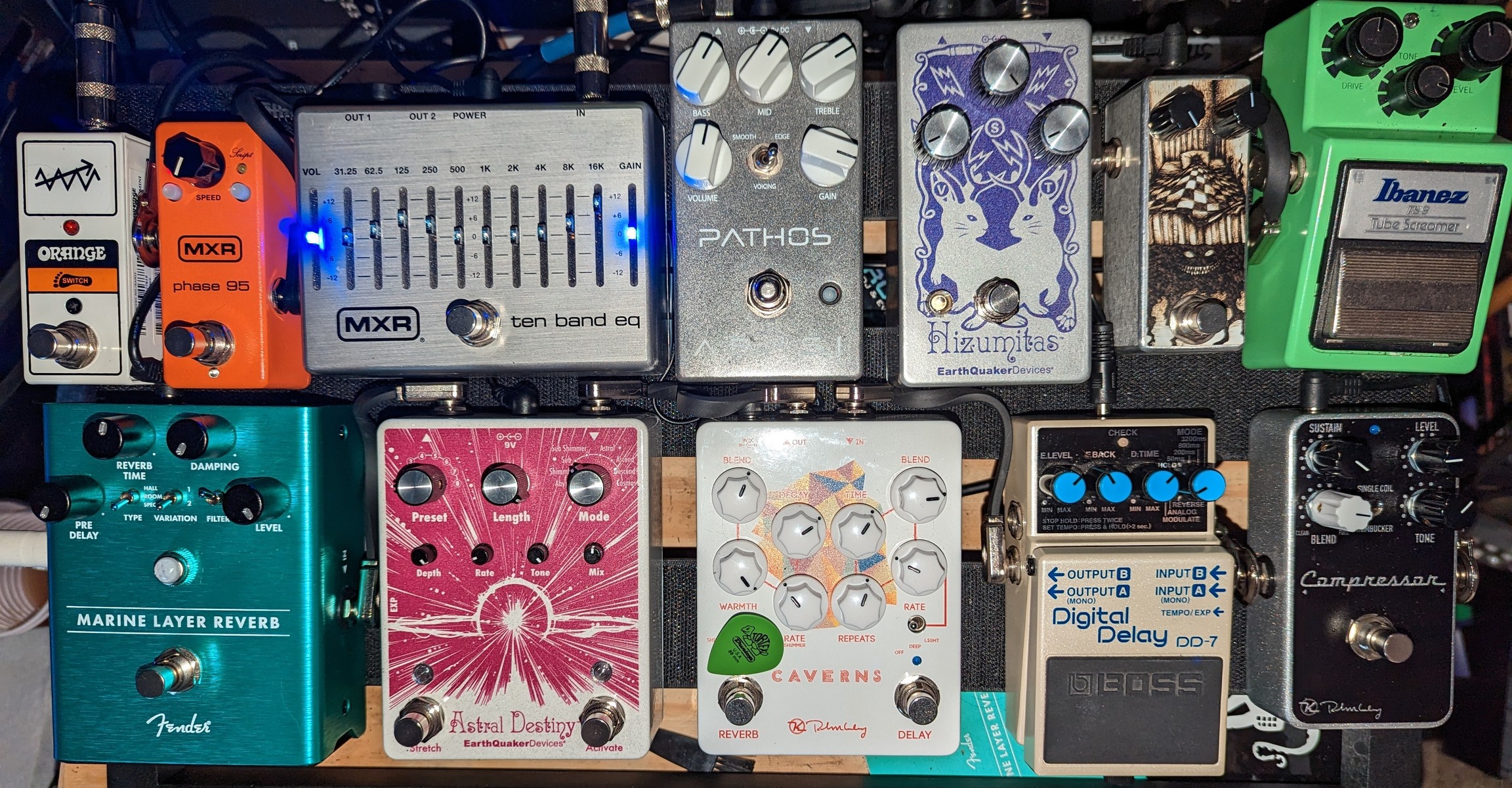 Music Gear Setup by smokestakz featuring MXR Ten Band EQ M108S, Abasi Pathos Distortion Pedal, and EarthQuaker Devices Hizumitas and 7 more pieces of gear