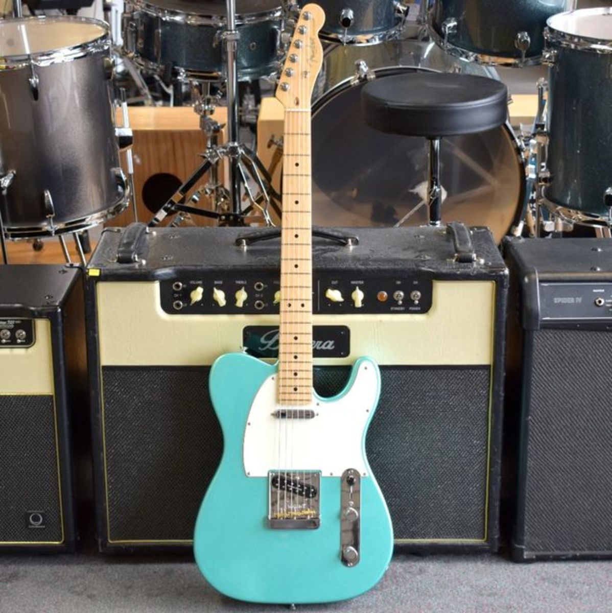 Hip Hop Music Gear Setup by agallego007 featuring Fender American Professional Telecaster