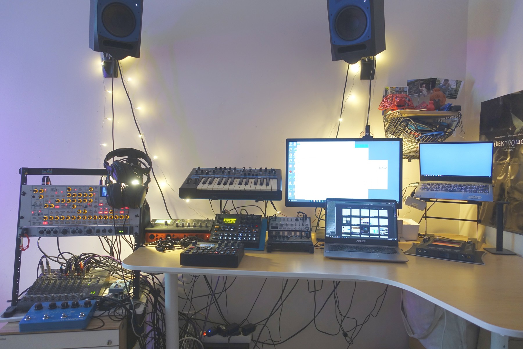 Electronic Synth Setup by agentapple featuring Korg Radias Rack, Novation Bass Station II, and MACKIE 1202-VLZ Pro and 9 more pieces of gear