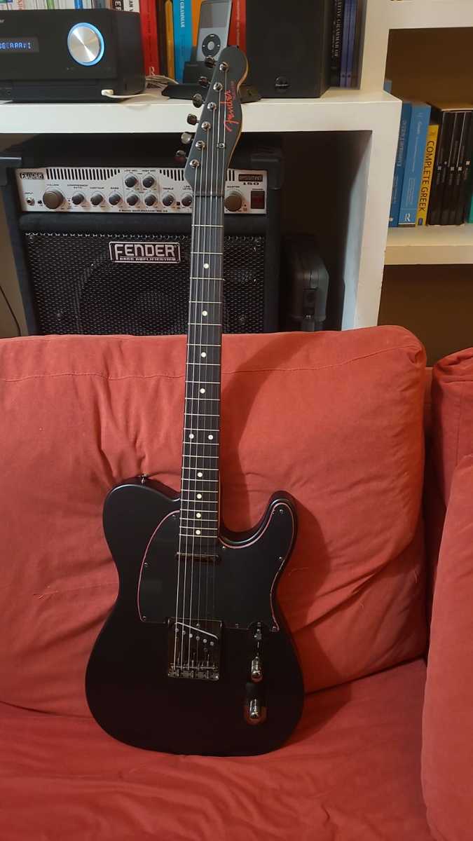Music Gear Setup by aravin_dhillon featuring Fender Telecaster Special Edition Noir (2017)