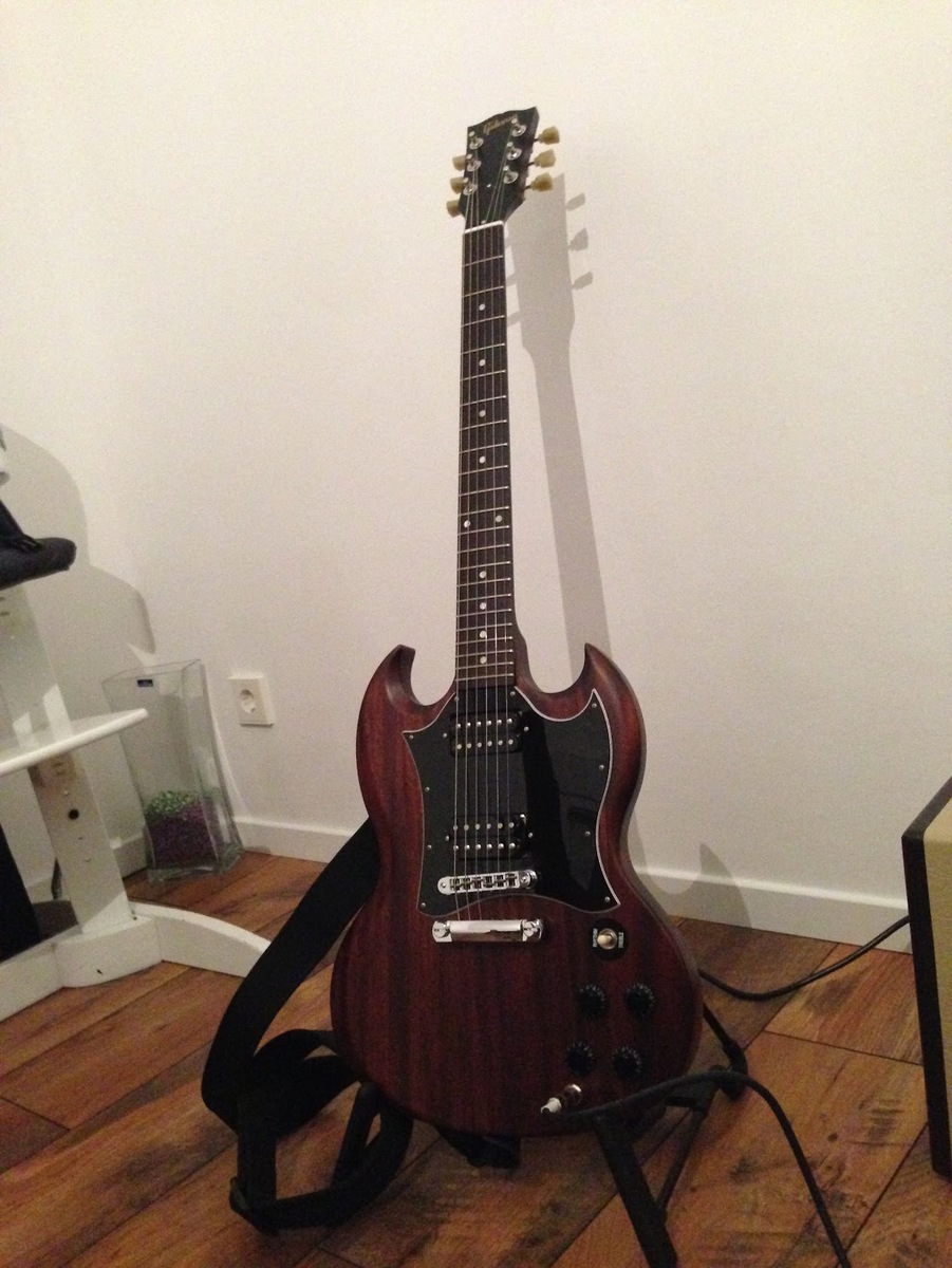 Music Gear Setup by edvard74 featuring Gibson SG Faded 2012