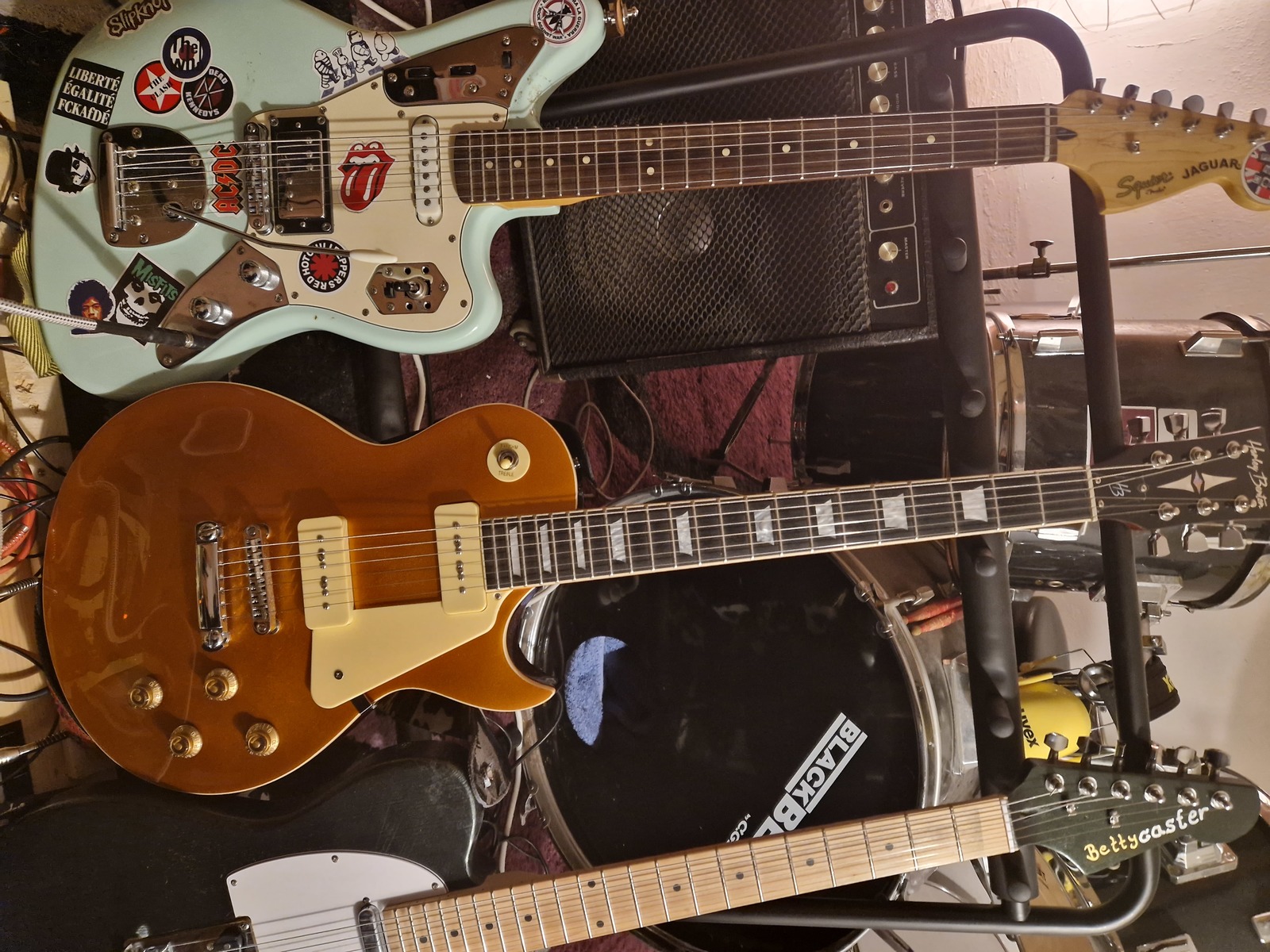 Music Gear Setup by patrick_nebling featuring Harley Benton SC-450 P90