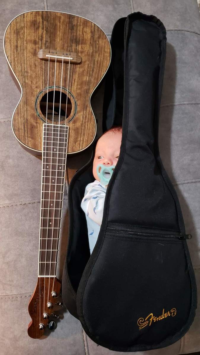 Music Gear Setup by joshmolchen featuring Fender Rincon Tenor Ukulele