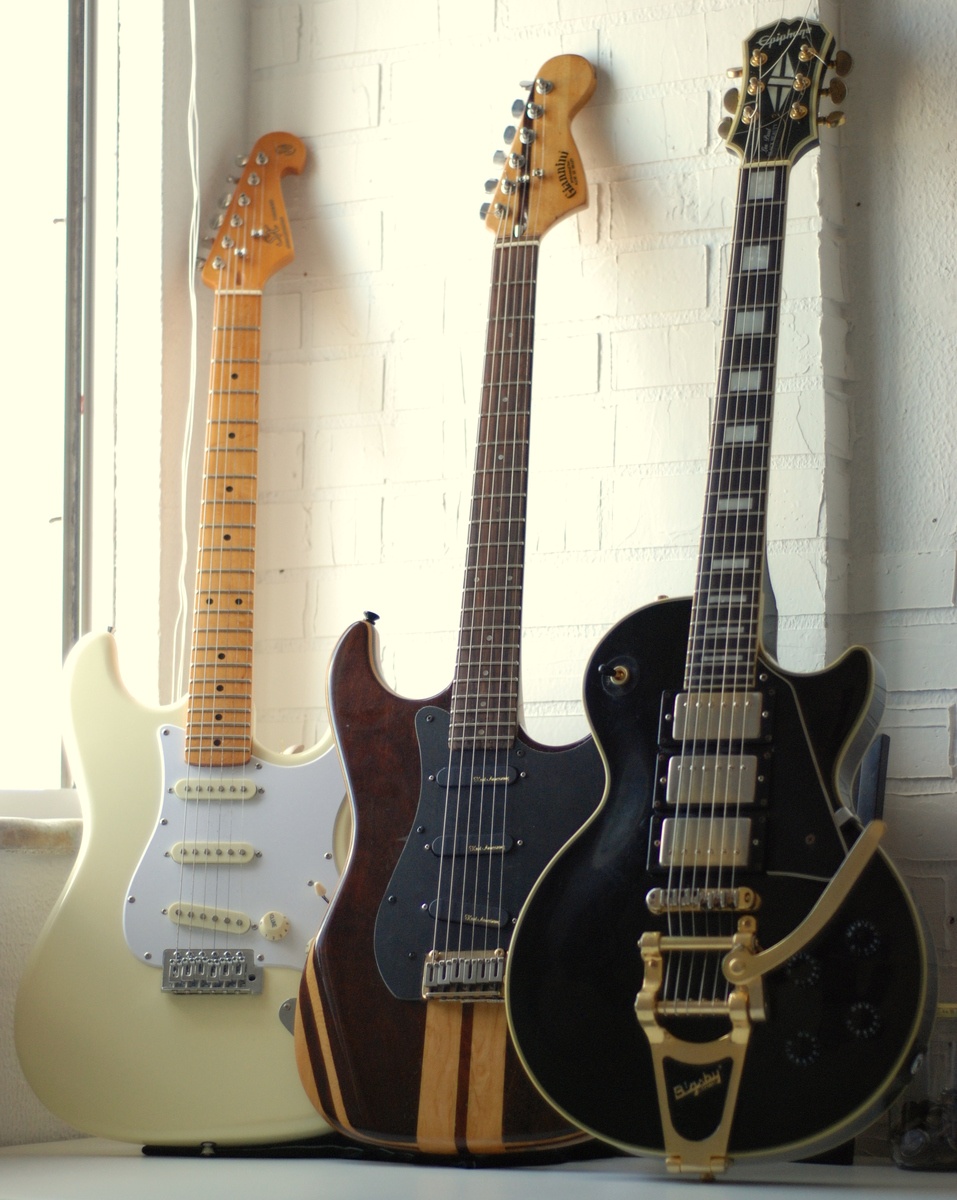 Blues Music Gear Setup by iagovital featuring Epiphone Les Paul Custom Black Beauty