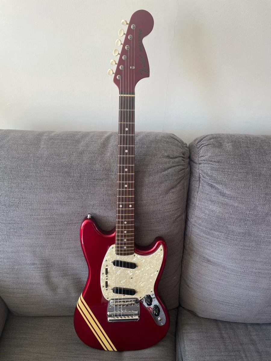 Music Gear Setup by jules72 featuring Fender Mustang Electric Guitar