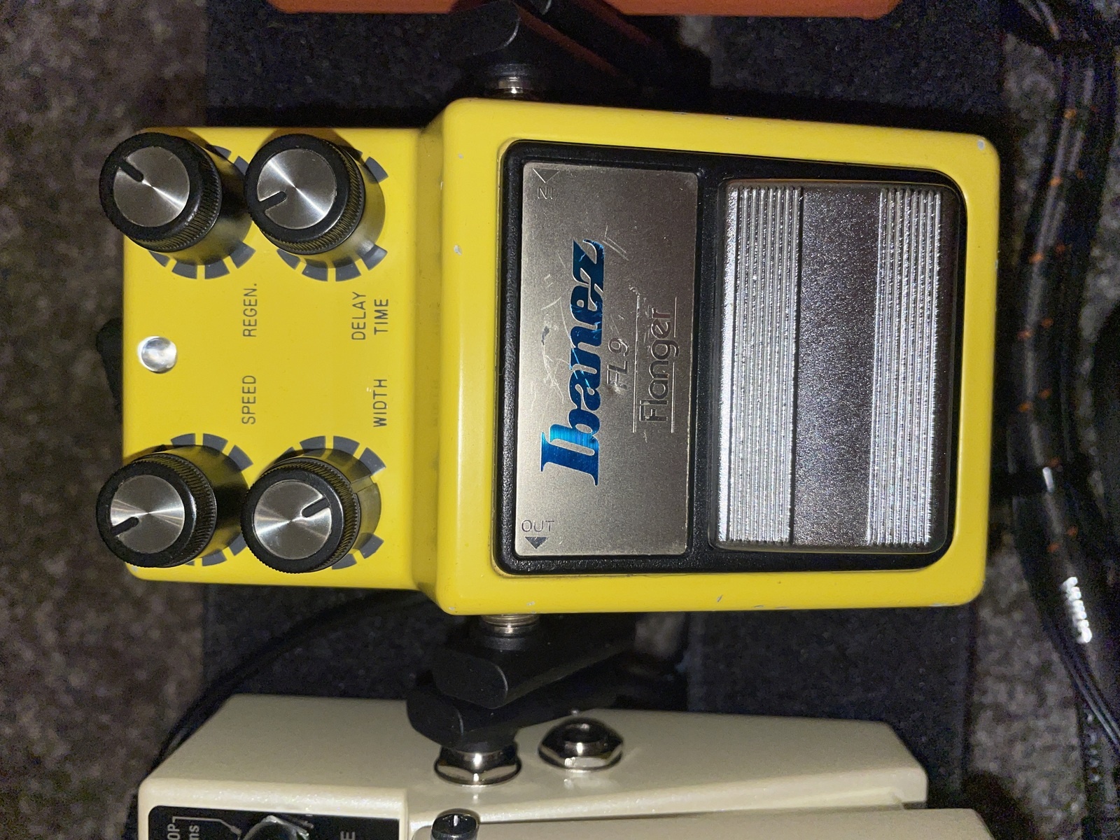 Pedalboard by jesse_burke featuring Ibanez FL-9 Flanger