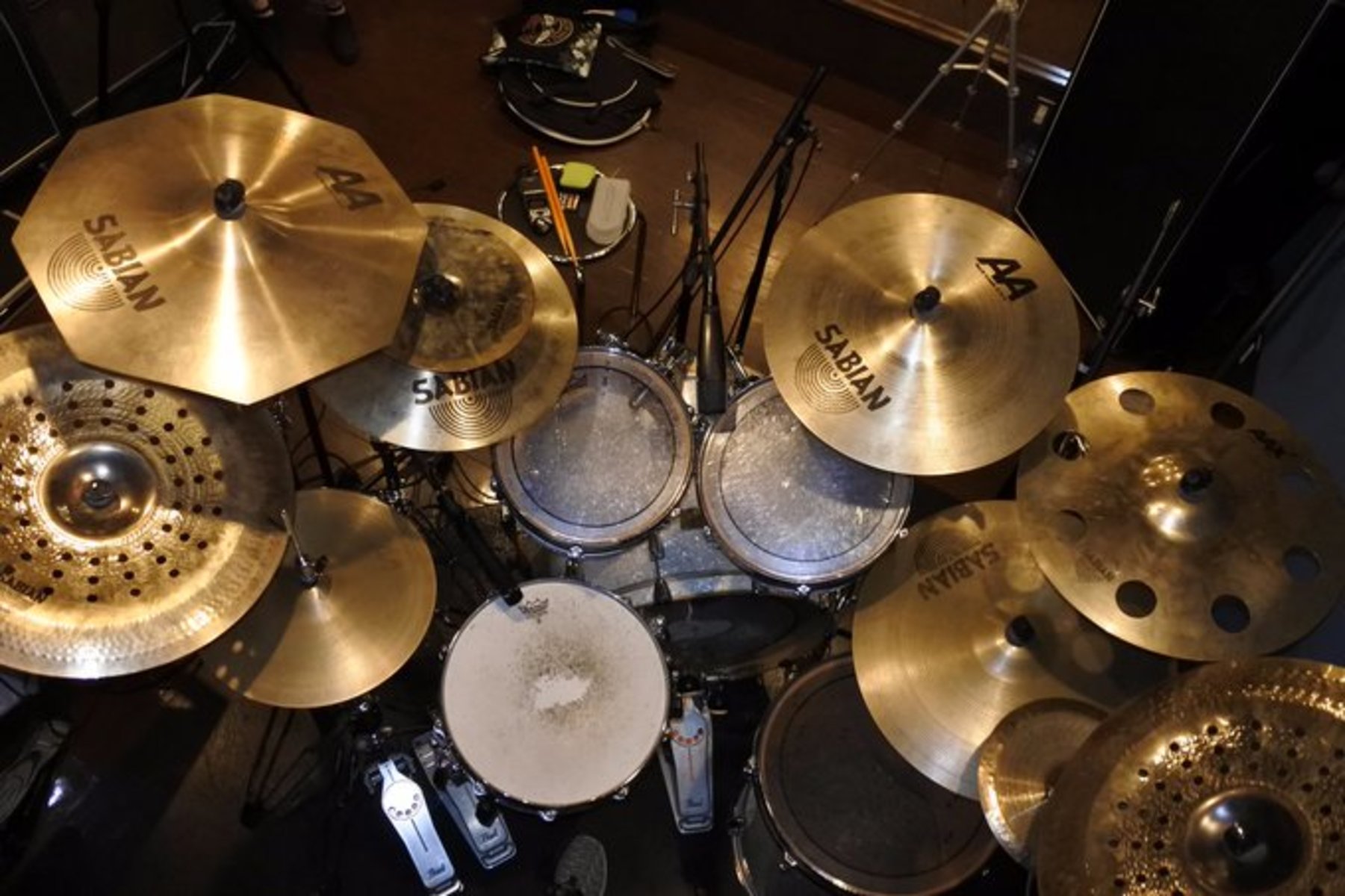 Metal Drum Kit by konokami1 featuring Sabian 19" AA Holy China, Pearl Masters Premium Legend, and Sabian AA 18'' Medium Crash and 9 more pieces of gear