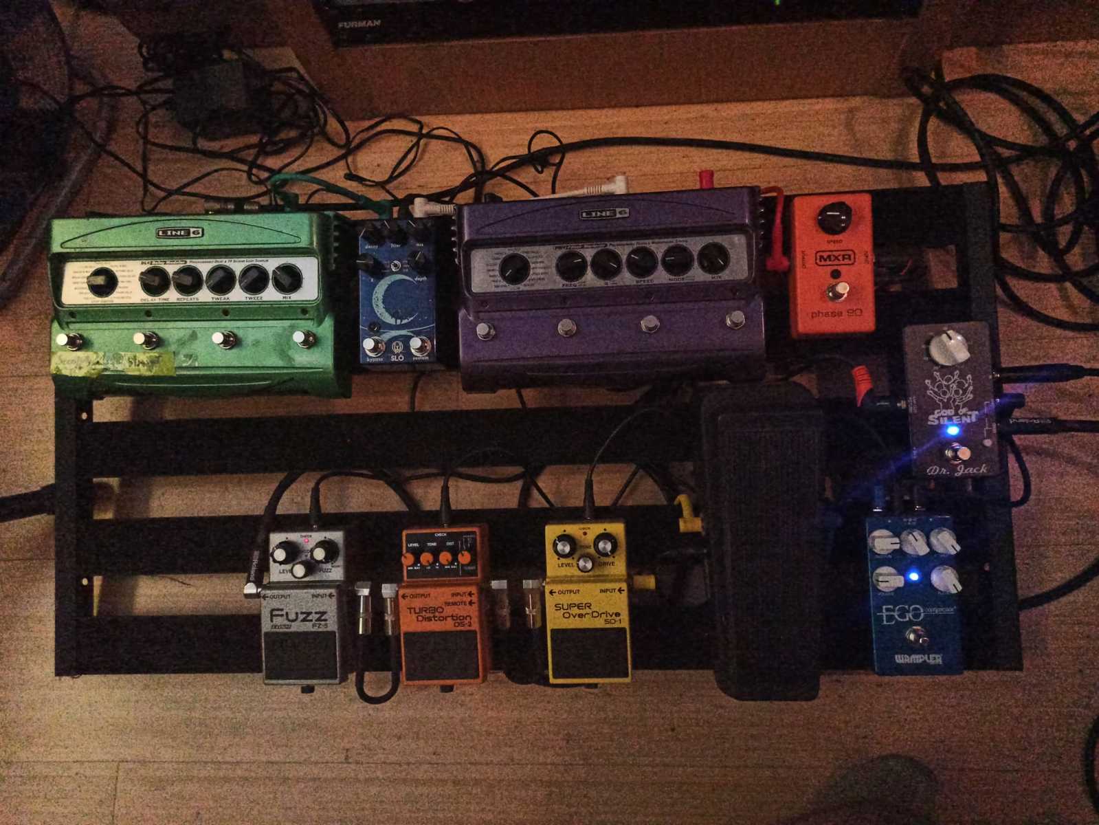 Pedalboard by currocano featuring Line 6 DL4 Delay Modeler, Line 6 FM4 Filter Modeler, and Boss DS-2 Turbo Distortion and 6 more pieces of gear