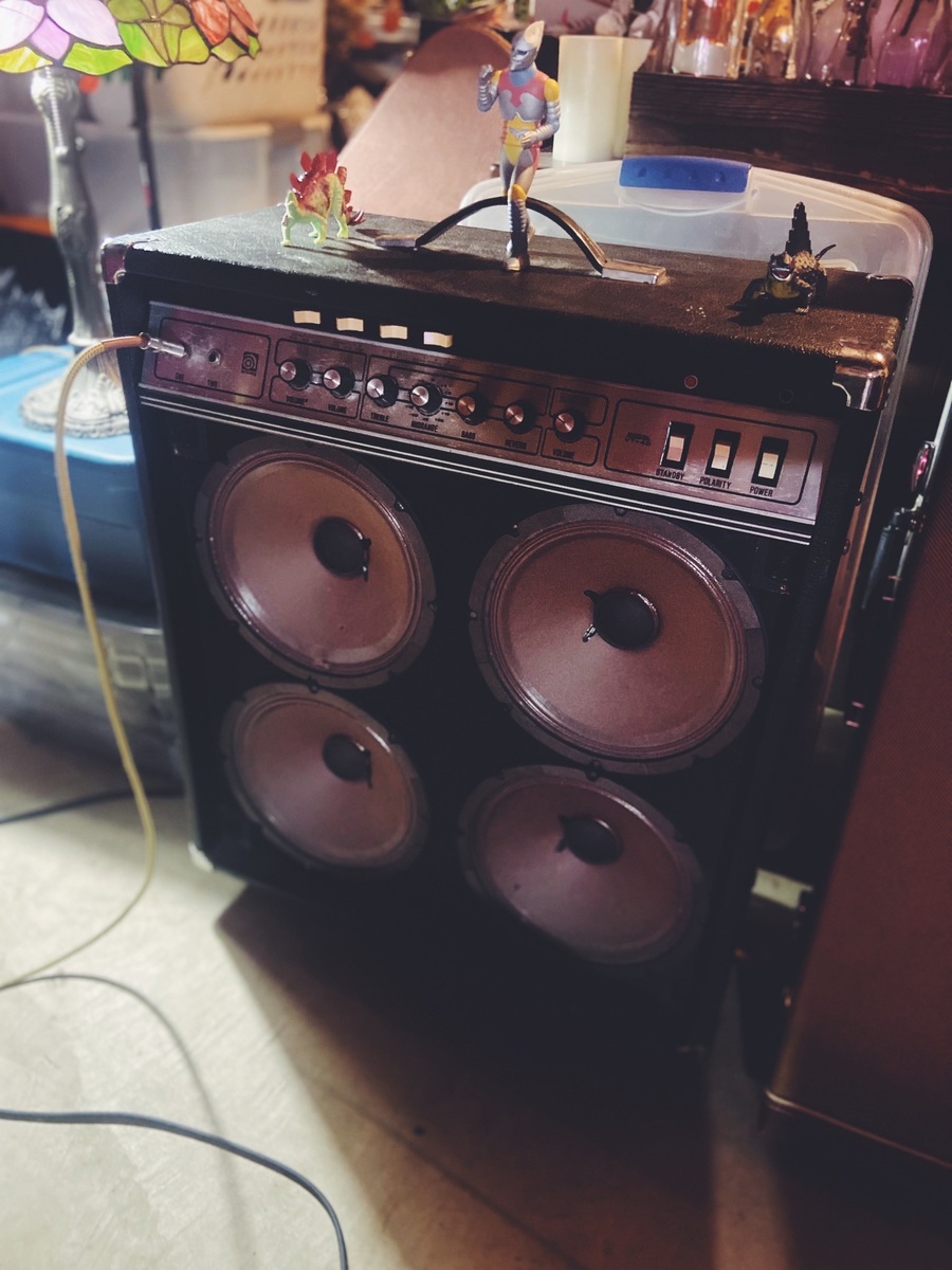 Blues Amp Rig by thiswillhavetodo featuring Ampeg VT-40 Amplifier