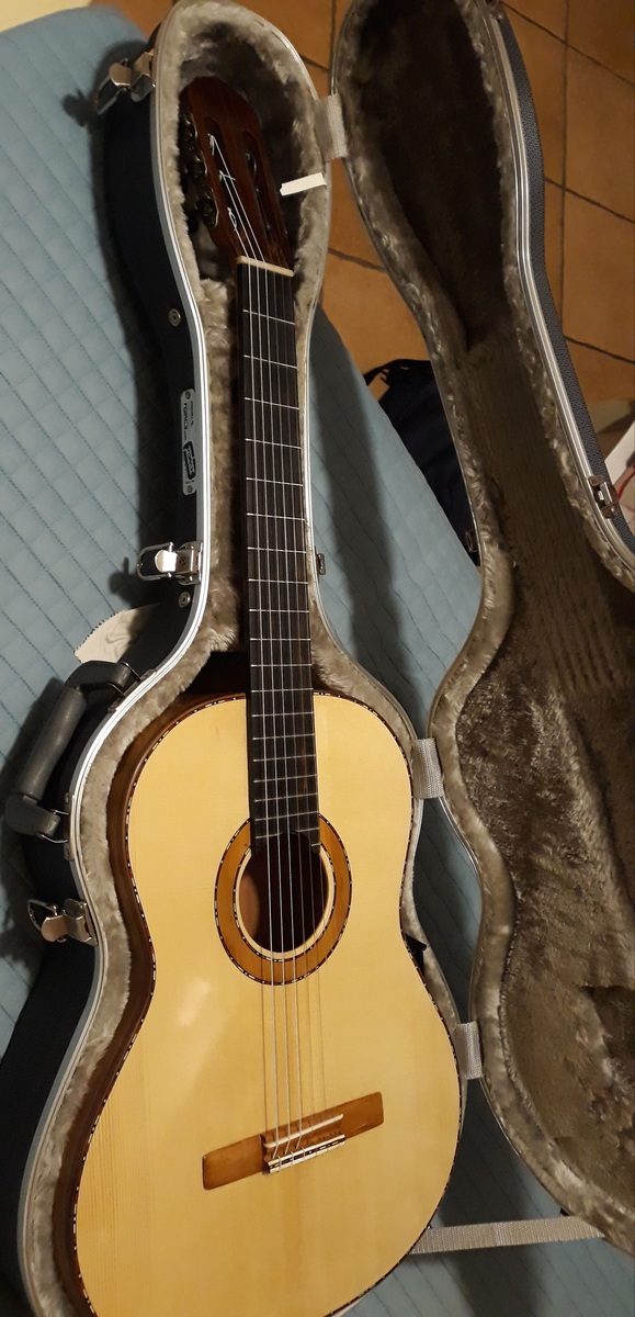 Music Gear Setup by syon featuring MONO ACOUSTIC (CLASSICAL / OM) GUITAR CASE