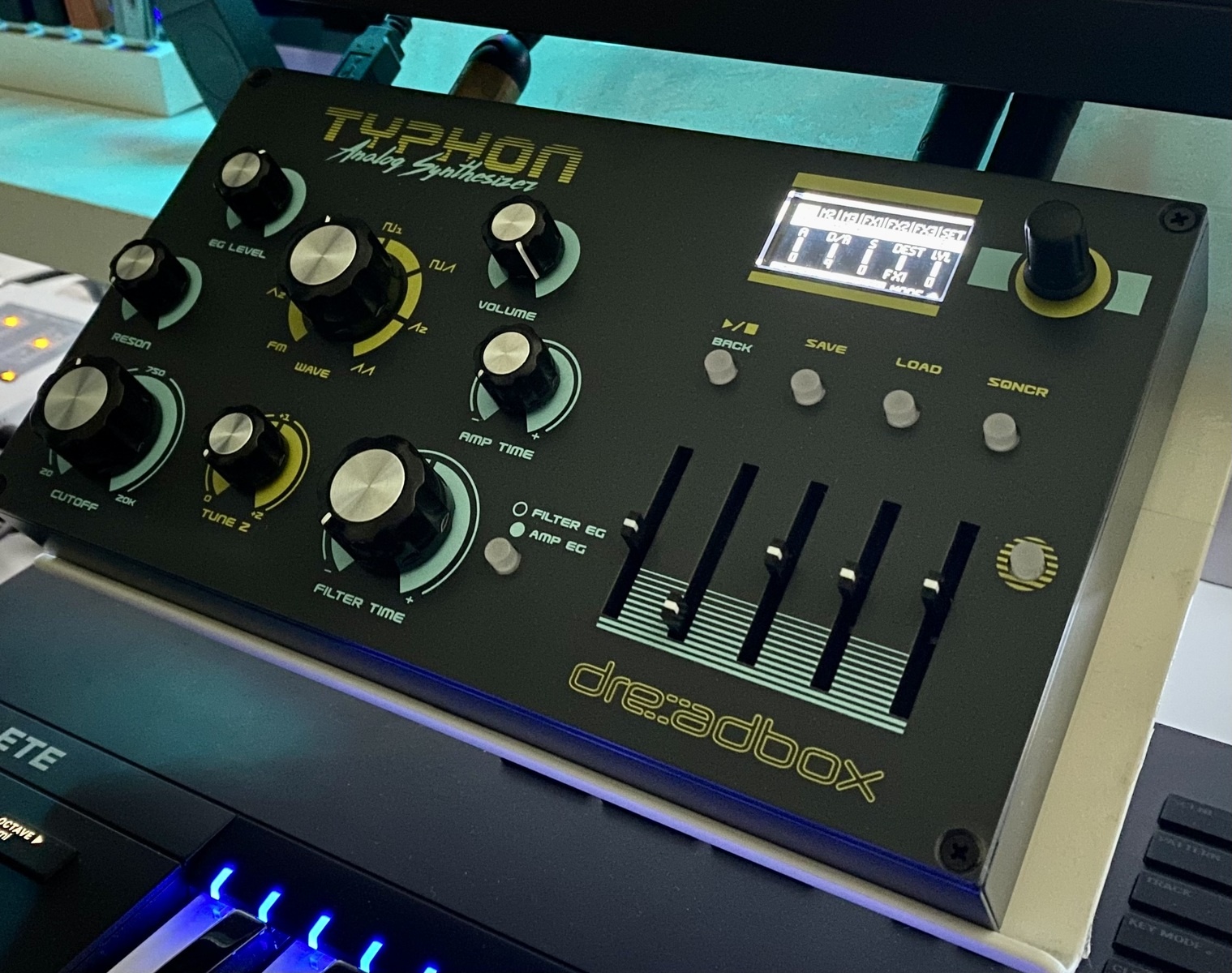 Music Gear Setup by vangart featuring Dreadbox Typhon