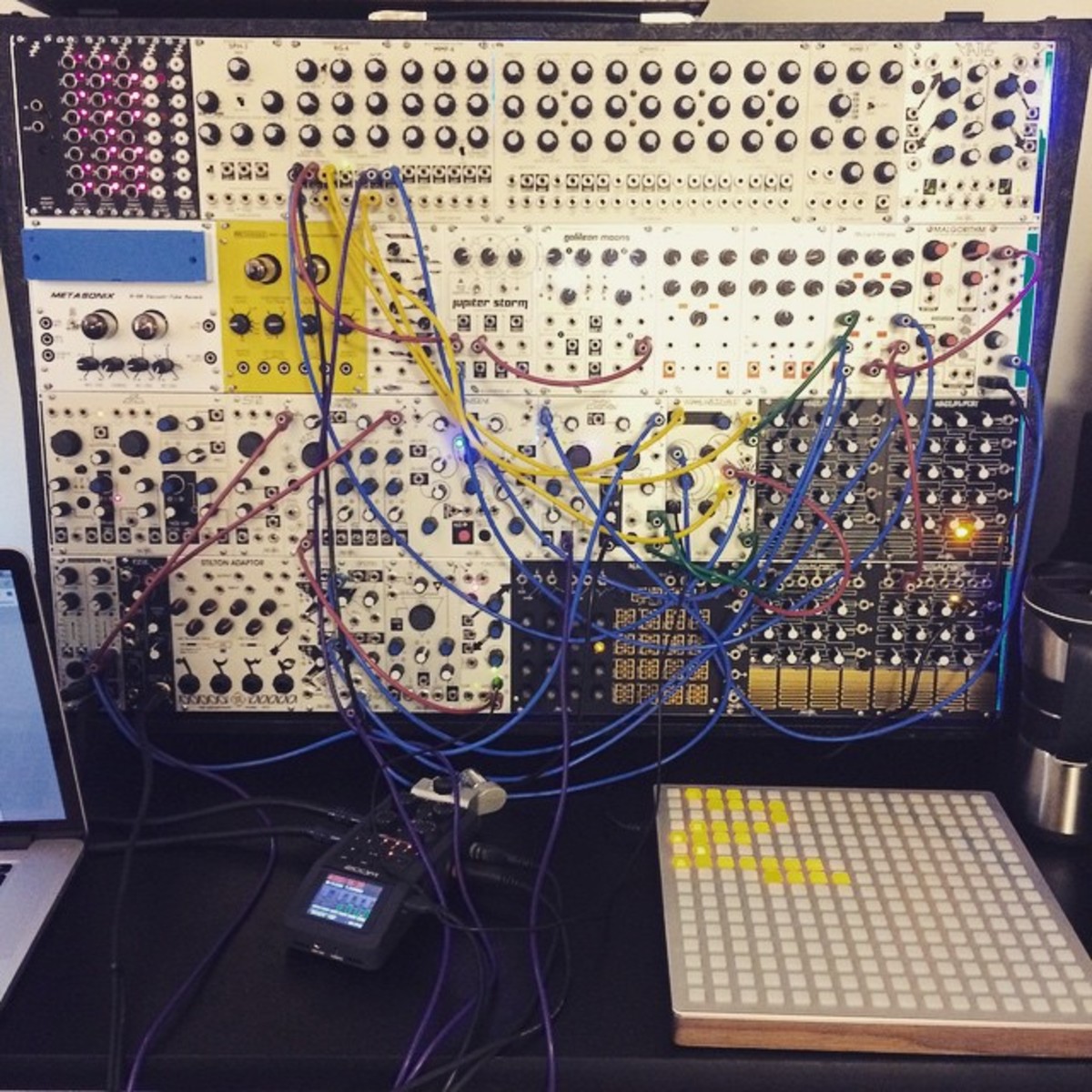 Synth Setup by botstein featuring Monome Grid 256
