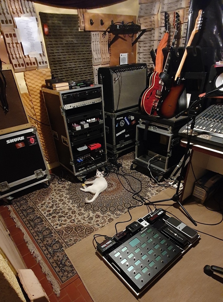 elgloboinfernal's music gear photo