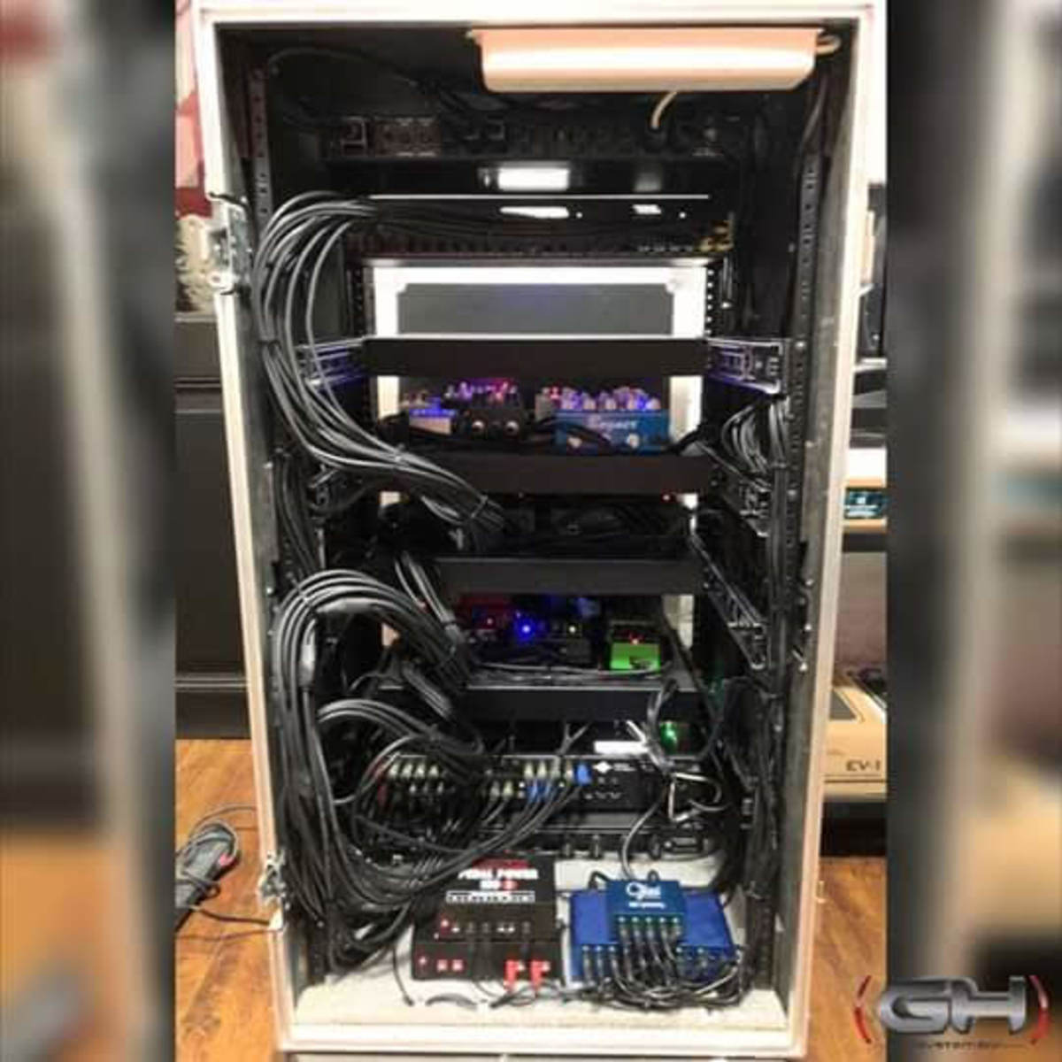 elgloboinfernal's music gear photo
