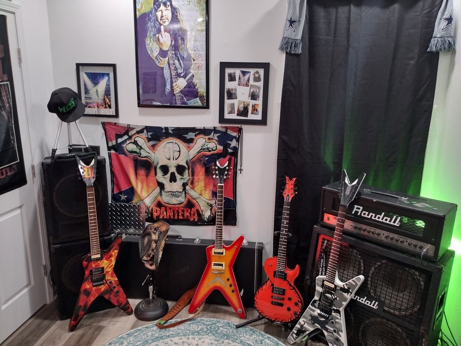 Metal Studio Setup by chadwicktwofive featuring Dean Dimebag Dime O Flame ML, Dean Dime-O-Flage, and Dean ML BFH Electric Guitar and 2 more pieces of gear
