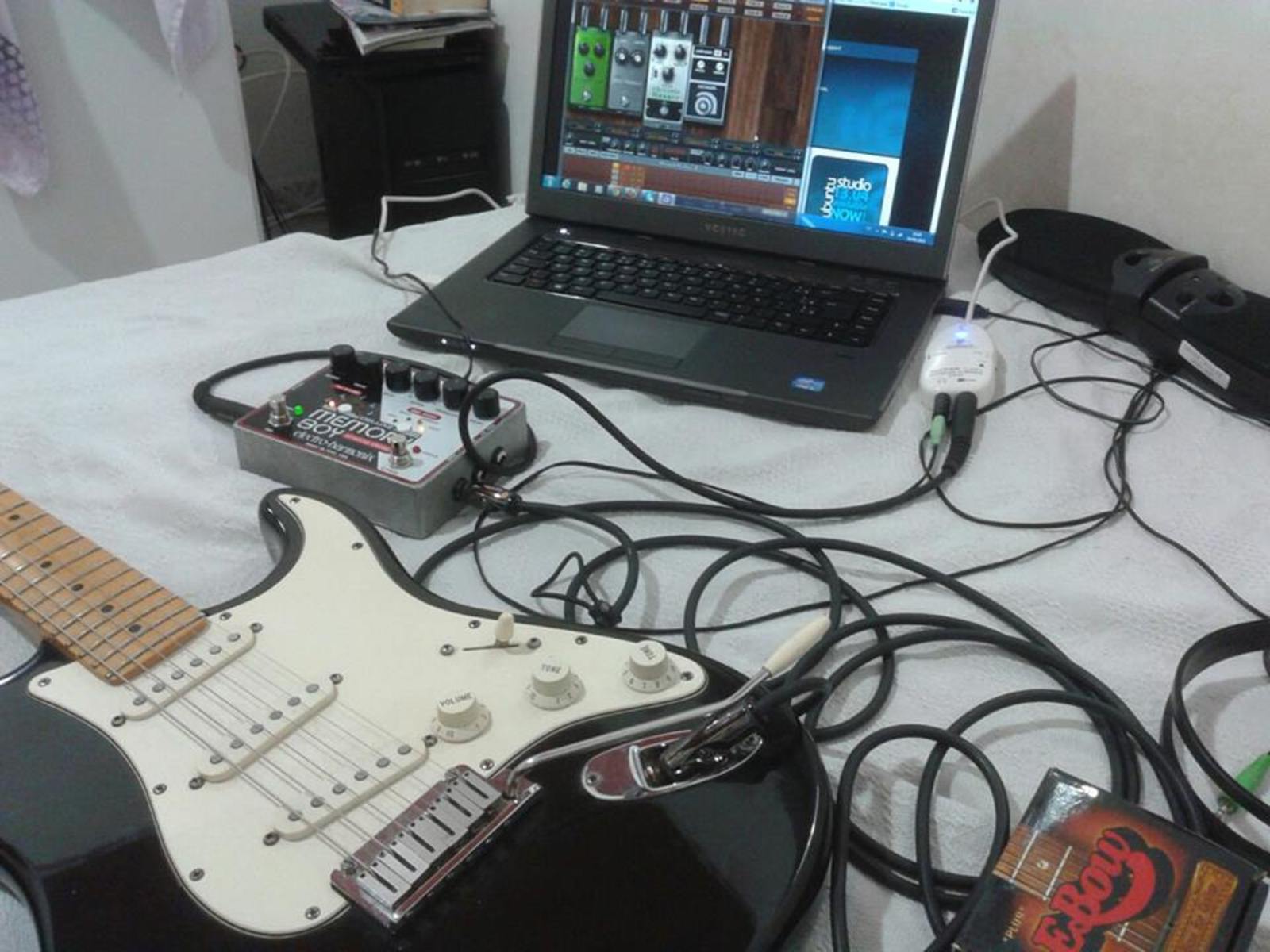 customskates's music gear photo
