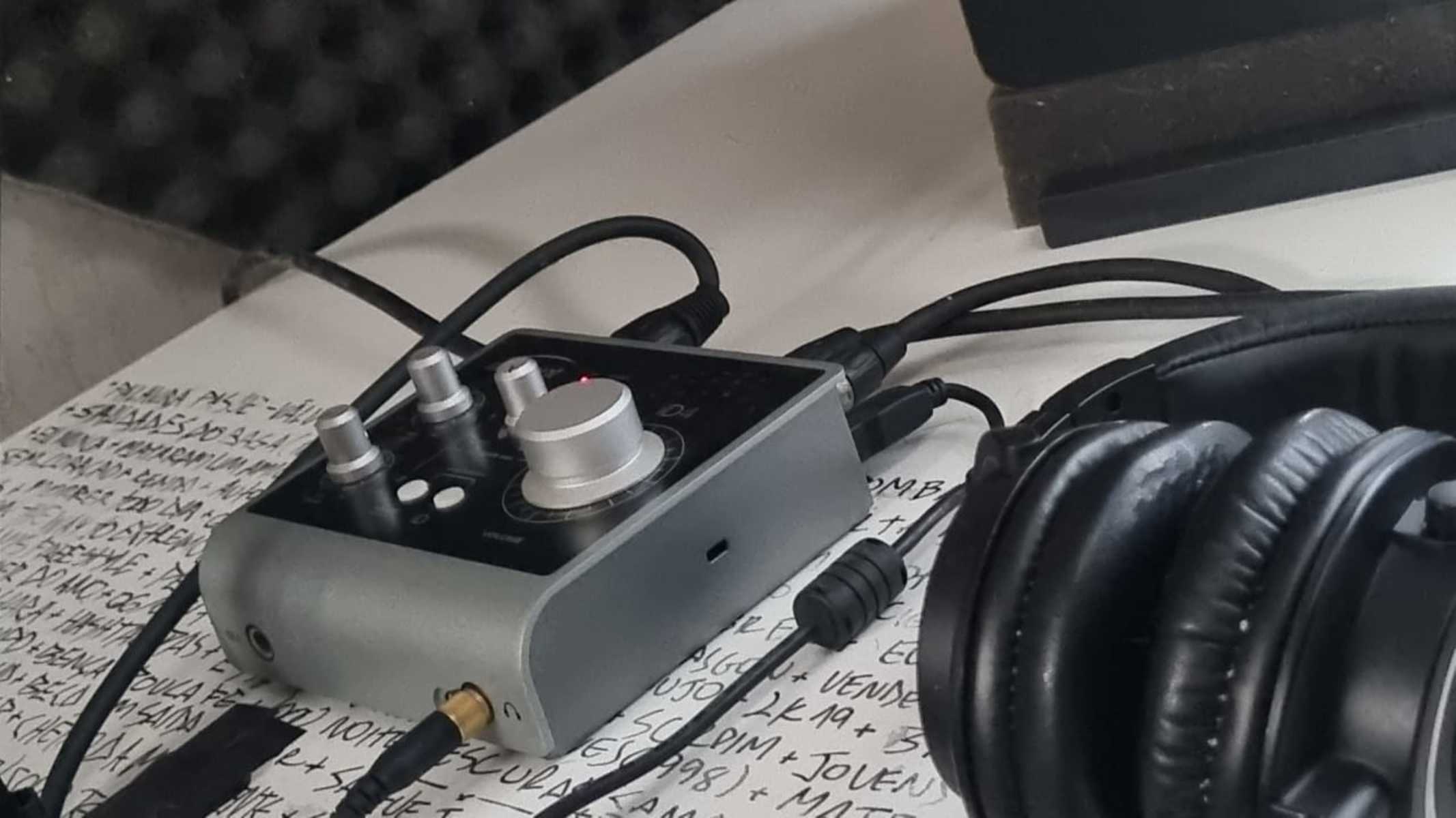 Music Gear Setup by teagace_mc featuring Audient iD4