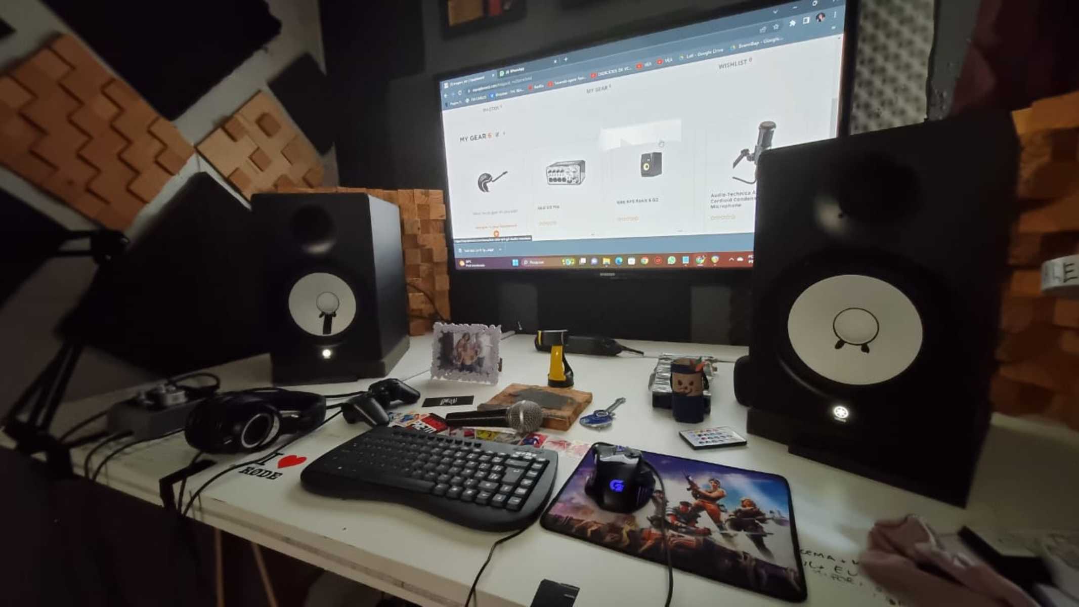 Hip Hop Music Gear Setup by teagace_mc featuring Yamaha HS80M Active Studio Monitor