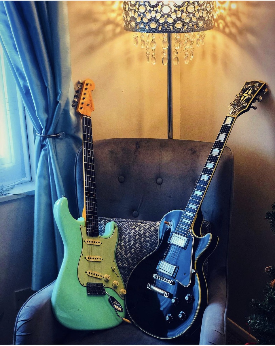 Fender Custom Shop Music Gear Setup by beddau featuring Gibson Custom 1968 Les Paul Custom Reissue and Fender Custom Shop Stratocaster
