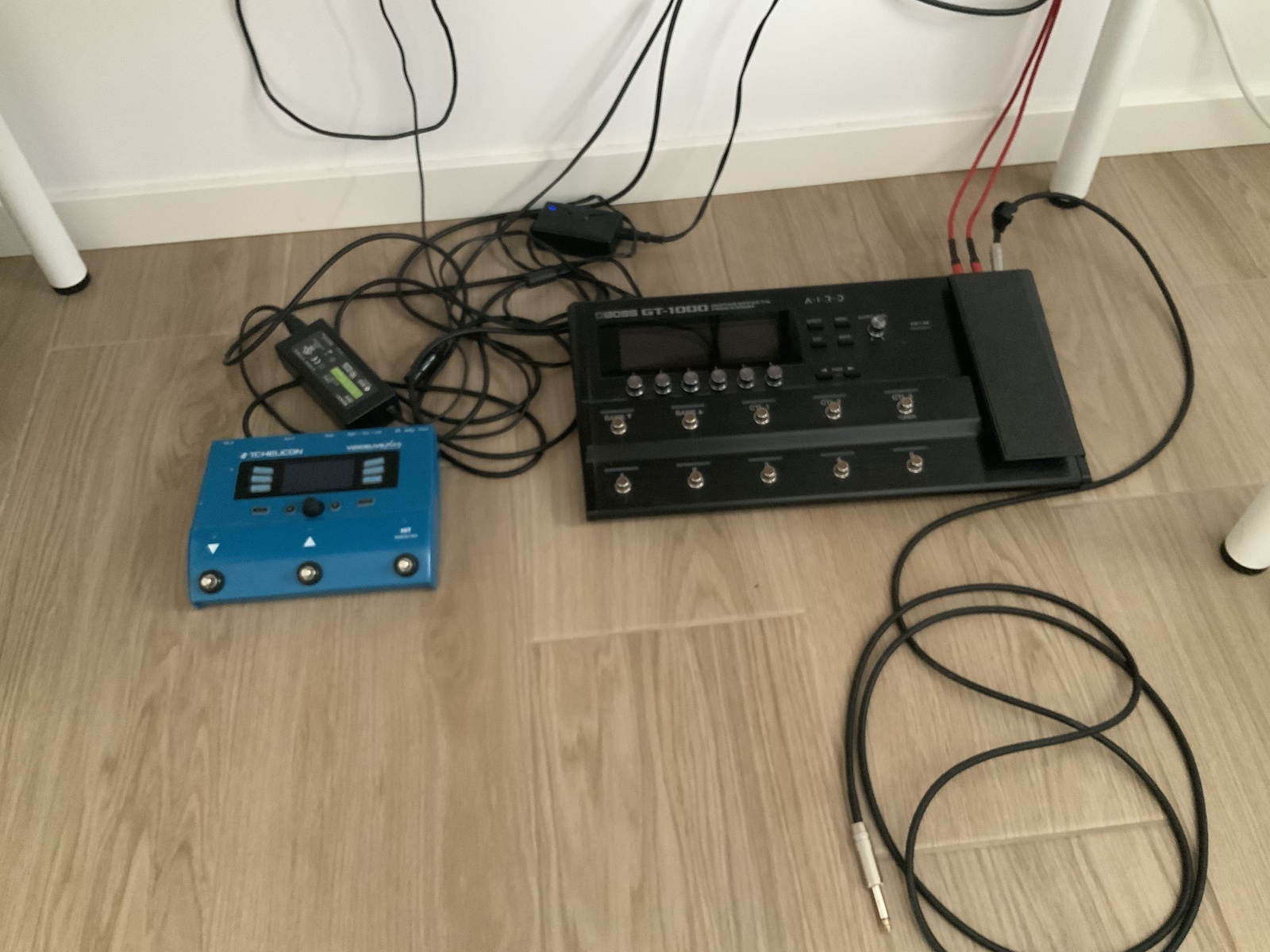 Metal Pedalboard by kostya featuring TC Helicon Voicelive Play and Boss GT-1000 Multi-Effects Guitar Pedal