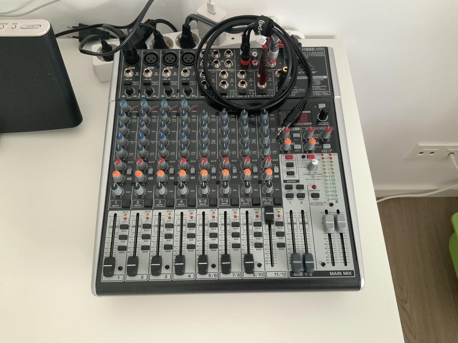 Studio Setup by kostya featuring Behringer Xenyx X1622 USB