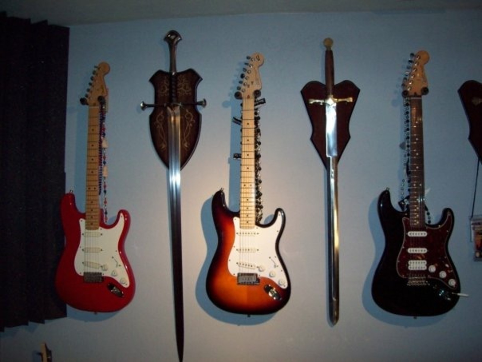 Blues Music Gear Setup by noizman featuring Fender Stratocaster lonestar, Fender 40th Anniversary Edition Stratocaster, and Fender Stratocaster Eric Clapton Signature
