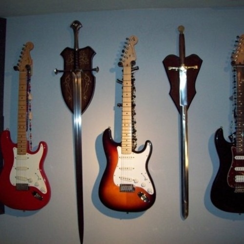 Photo of Fender Stratocaster lonestar and more gear in a guitar