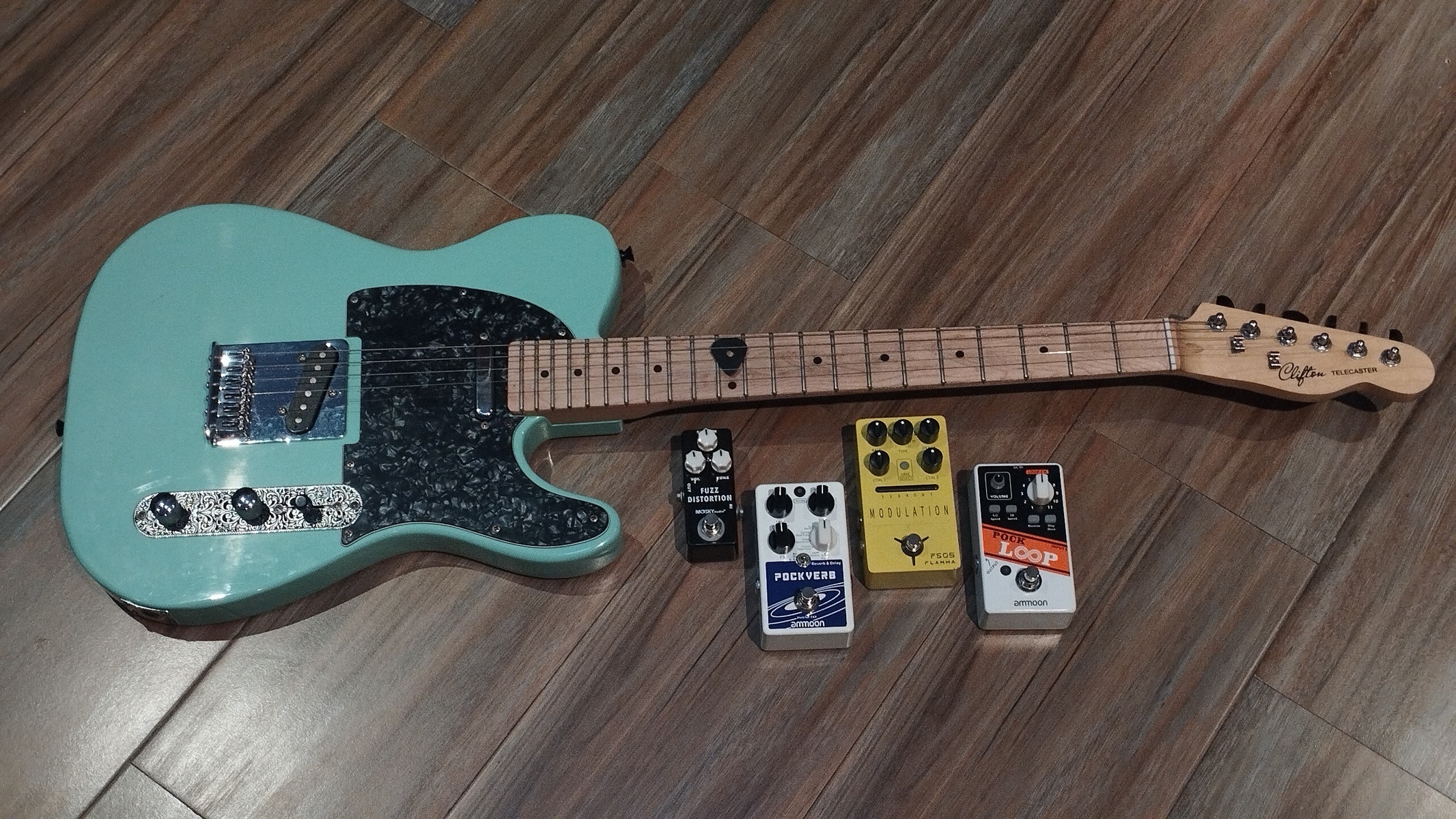 Ammoon Pedalboard by rye_ryan featuring Mosky Mini Muff, Ammoon Pockverb 7 Reverb Effects + 7 Delay Effects With Tap Tempo Function True Bypass, and Flamma FS05 Modulation and 2 more pieces of gear