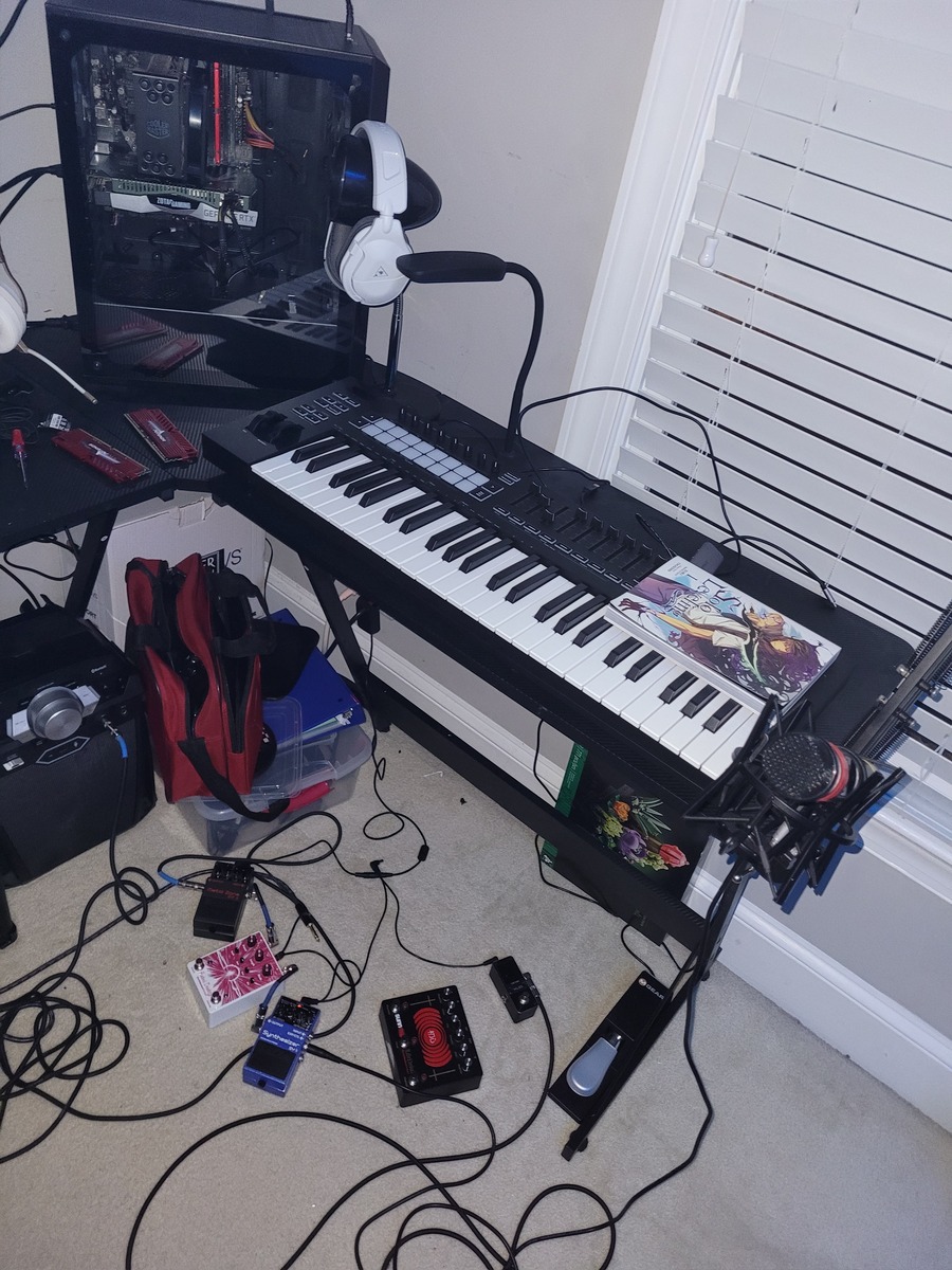 notsmrt's music gear photo