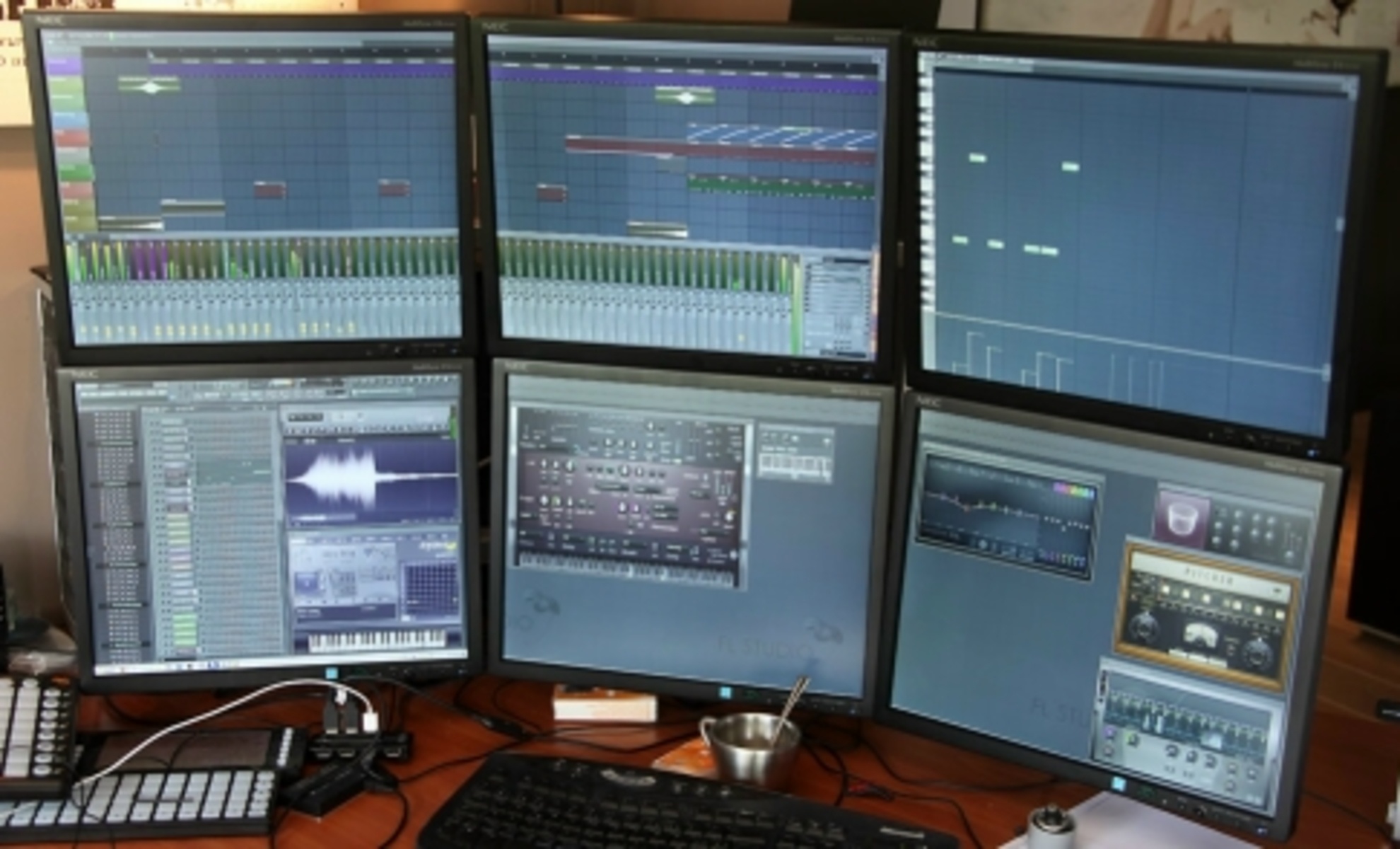 slicexofficial's music gear photo