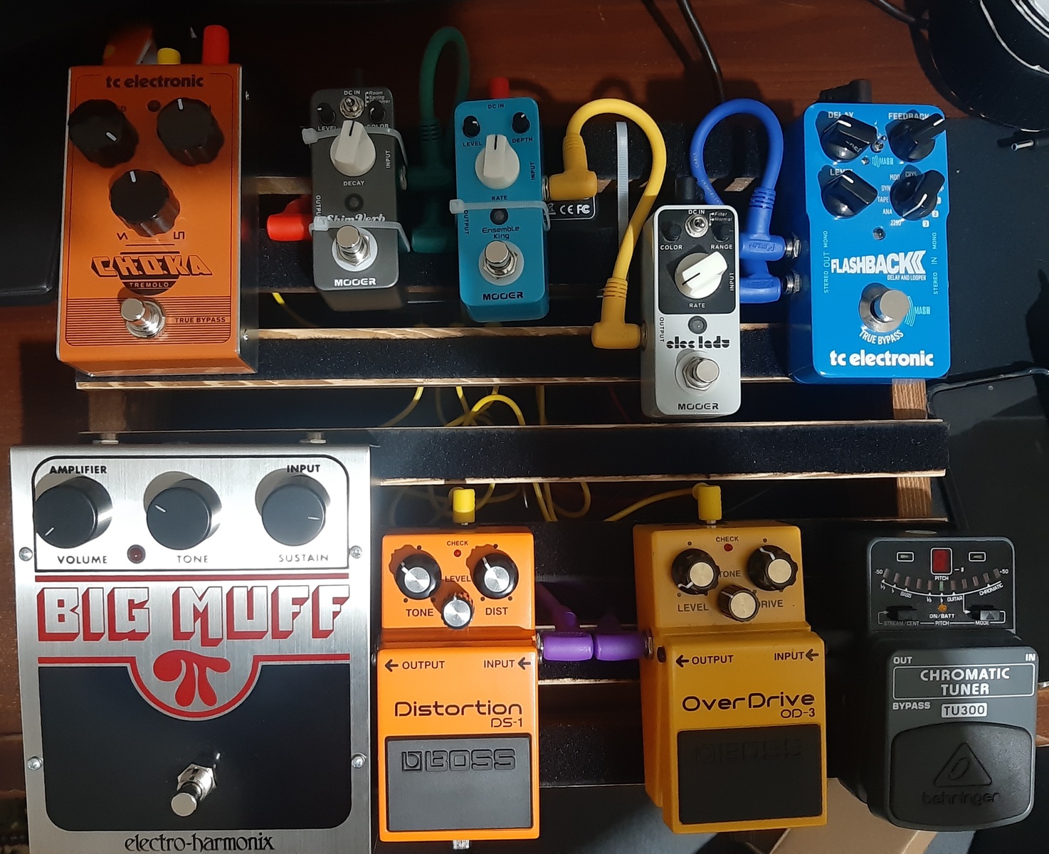 Pedalboard by nurikarakus featuring Behringer TU300 Chromatic Tuner, Boss OD-3 OverDrive, and Boss DS-1 Distortion and 6 more pieces of gear