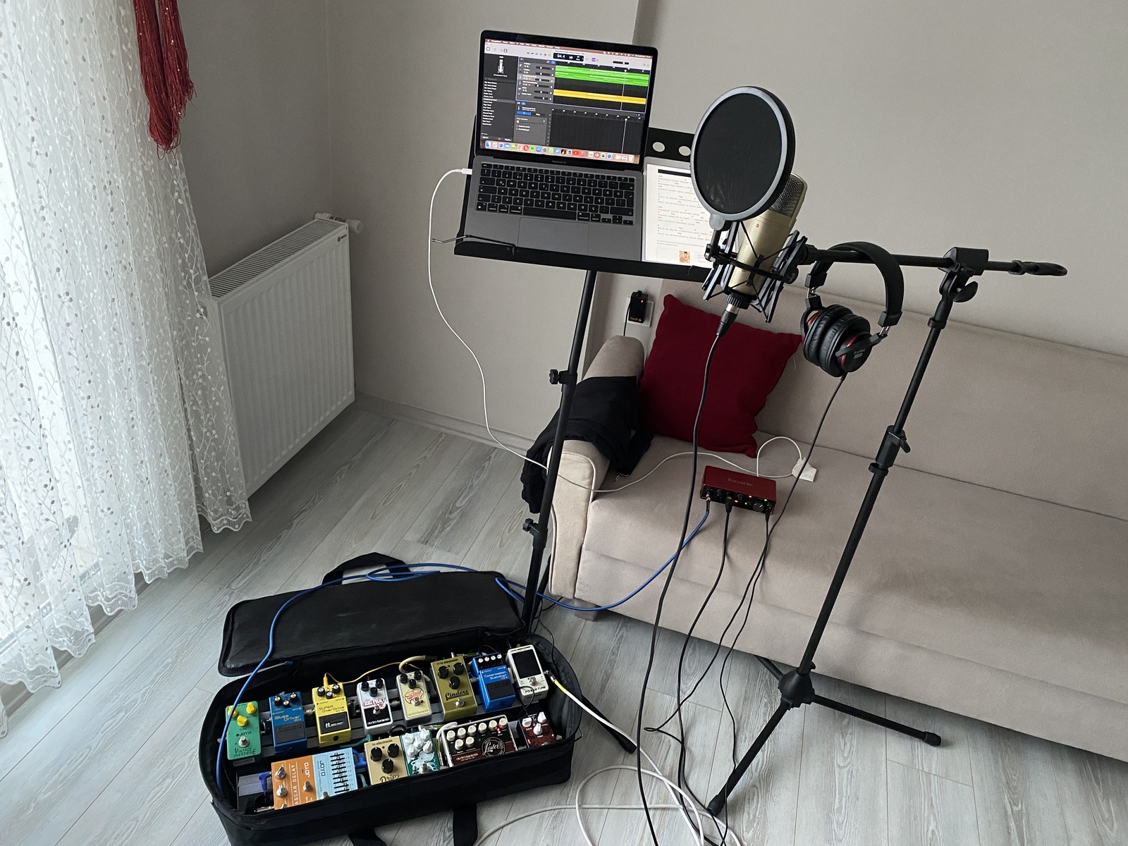 Pedalboard by ugur_kozbey featuring Behringer C-1 Studio Condenser Microphone, Joyo JF-18 Power Tune, and Boss CS-3 Compression Sustainer and 15 more pieces of gear