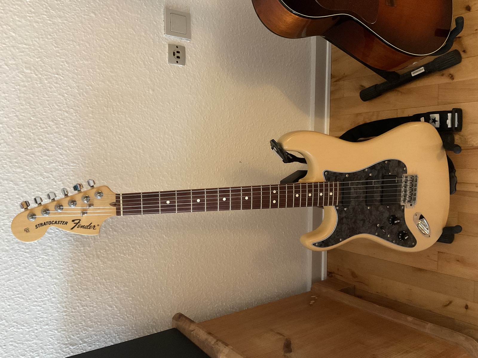 Fender Music Gear Setup by bjorn_knutson featuring Fender Highway One Stratocaster and EMG SL20 Steve Lukather Electric Guitar Pickup set