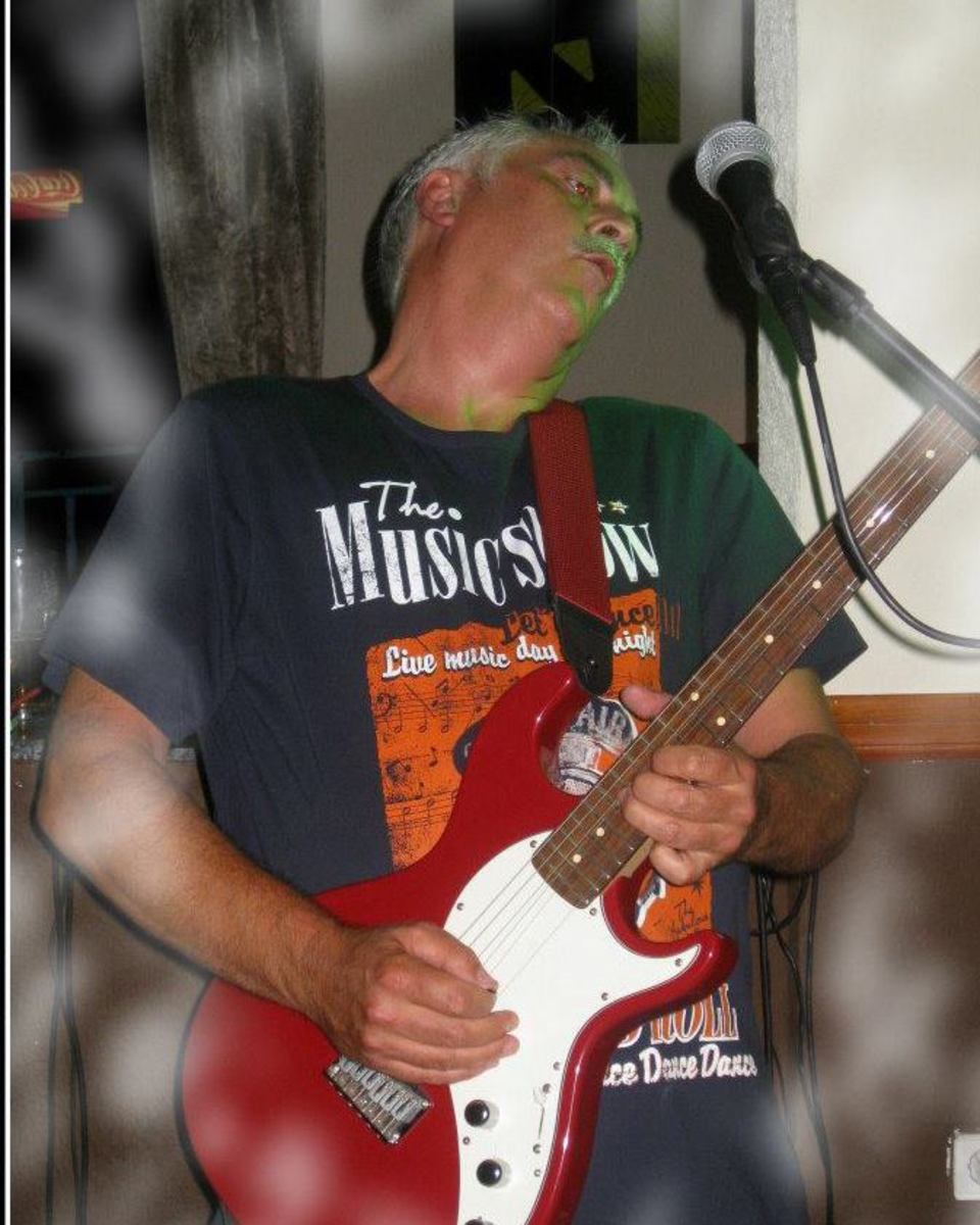 sithering's music gear photo