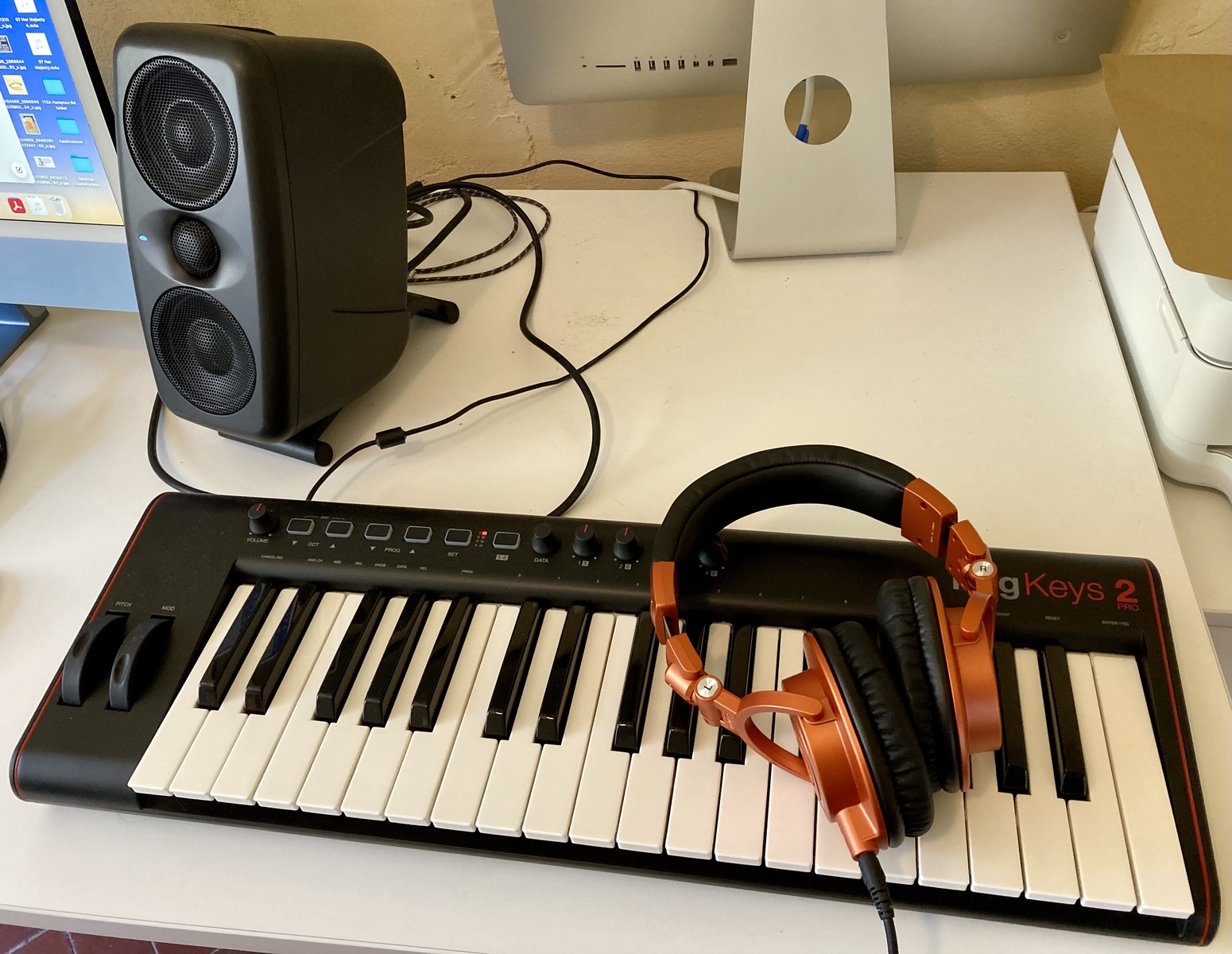 Studio Setup by siliconcarne featuring IK Multimedia Irig Keys Pro