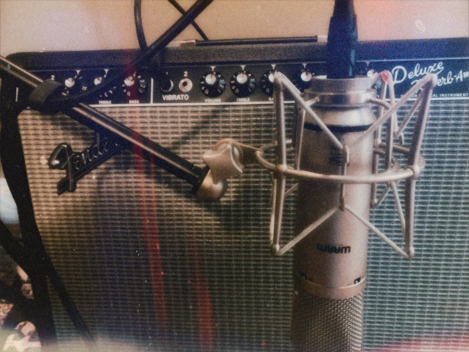 Country Amp Rig by joshuabright featuring Fender '65 Deluxe Reverb Reissue 1x12 Combo Amplifier