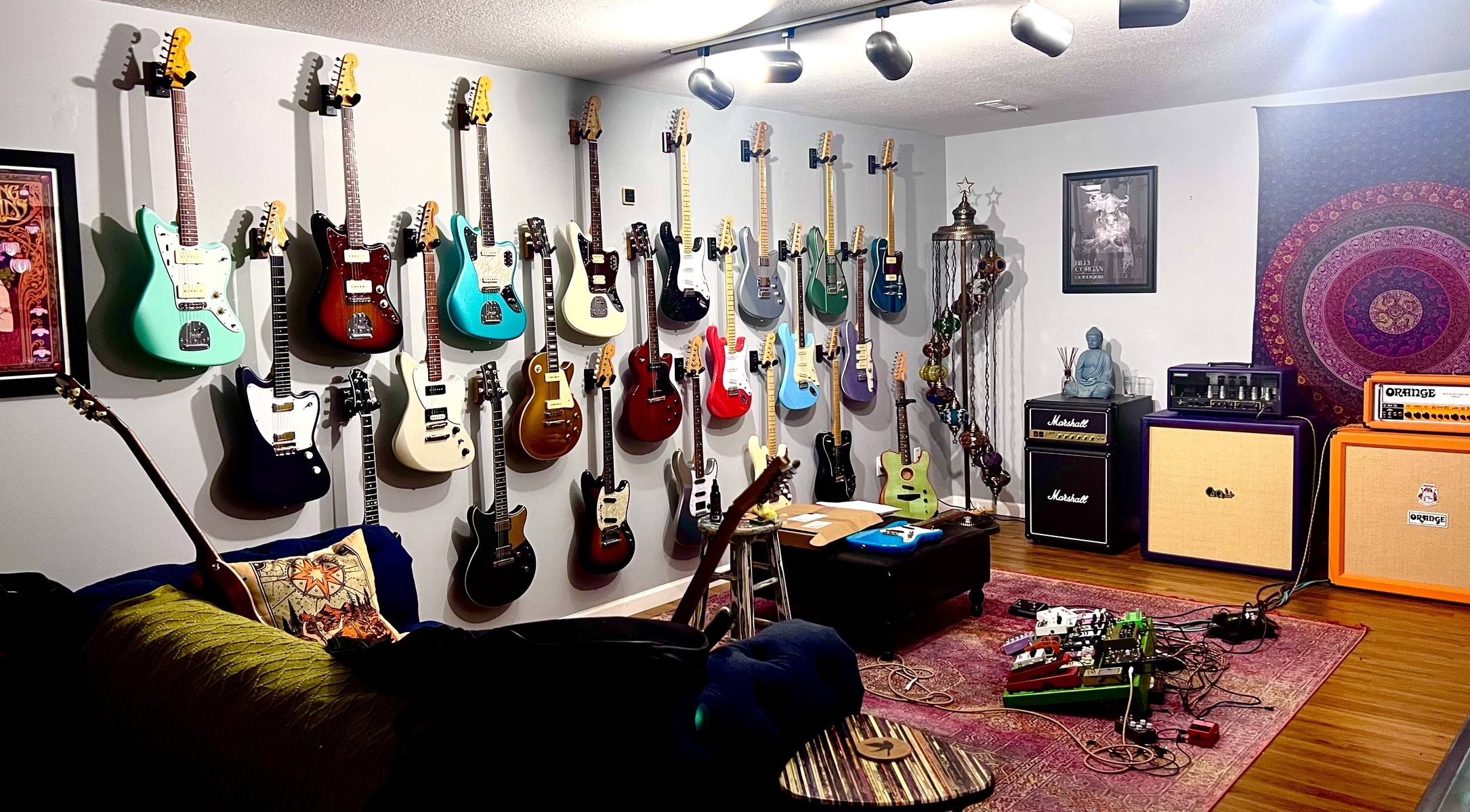 Pedalboard by lyric_kayden featuring Fender Mod Shop Jaguar, Fender American Original '60s Jazzmaster, and Fender Custom Shop American Custom Stratocaster and 58 more pieces of gear