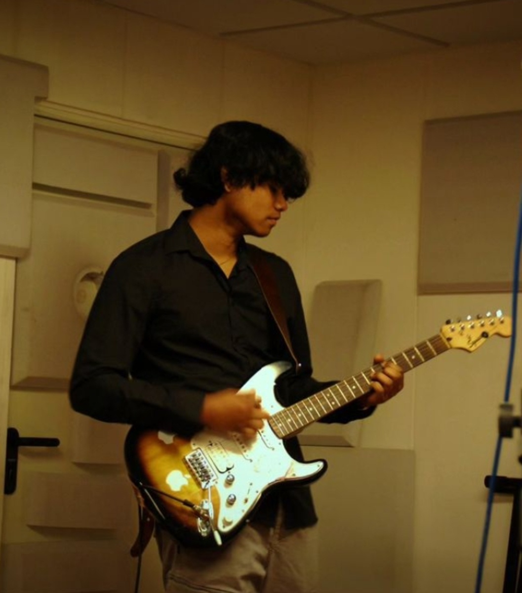 Music Gear Setup by huluwein featuring Squier Bullet Stratocaster HSS Hardtail