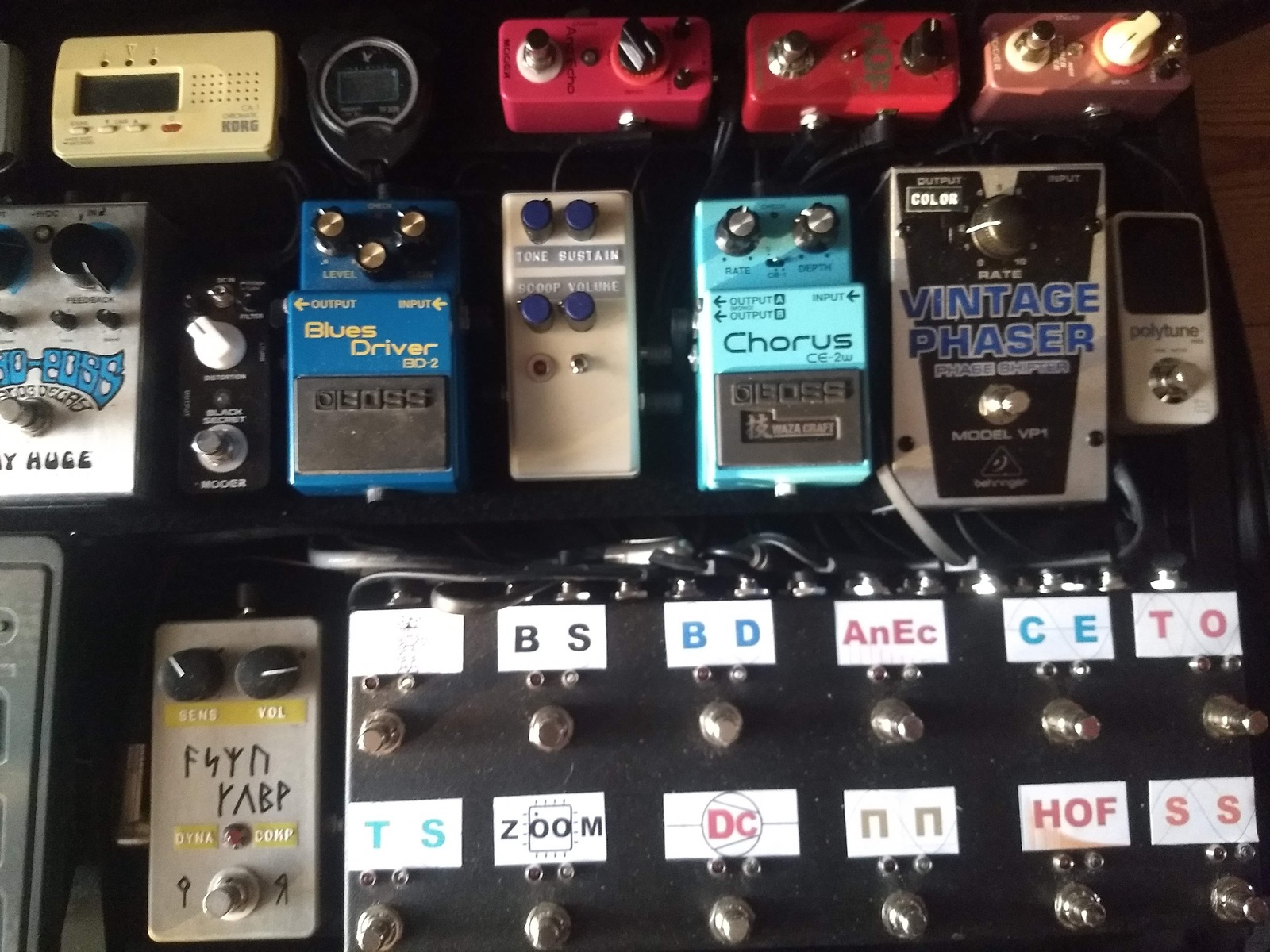 Pedalboard by waqwaves featuring Mooer Tender Octaver MKII, Behringer VP1 Vintage Phaser, and Boss CE-2W Chorus Waza Craft and 6 more pieces of gear