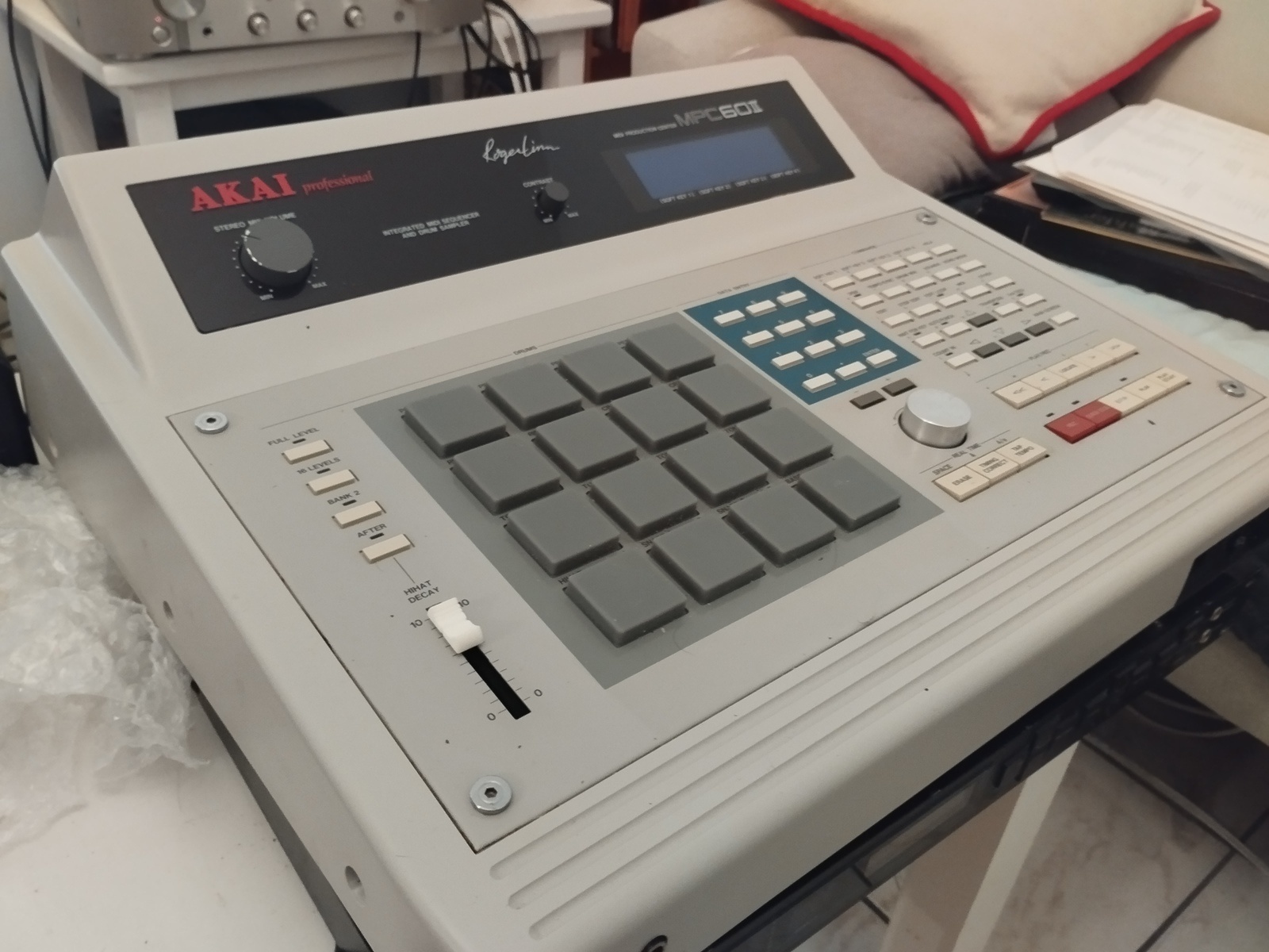 Hip Hop Drum Kit by pierre_nic featuring Akai MPC60