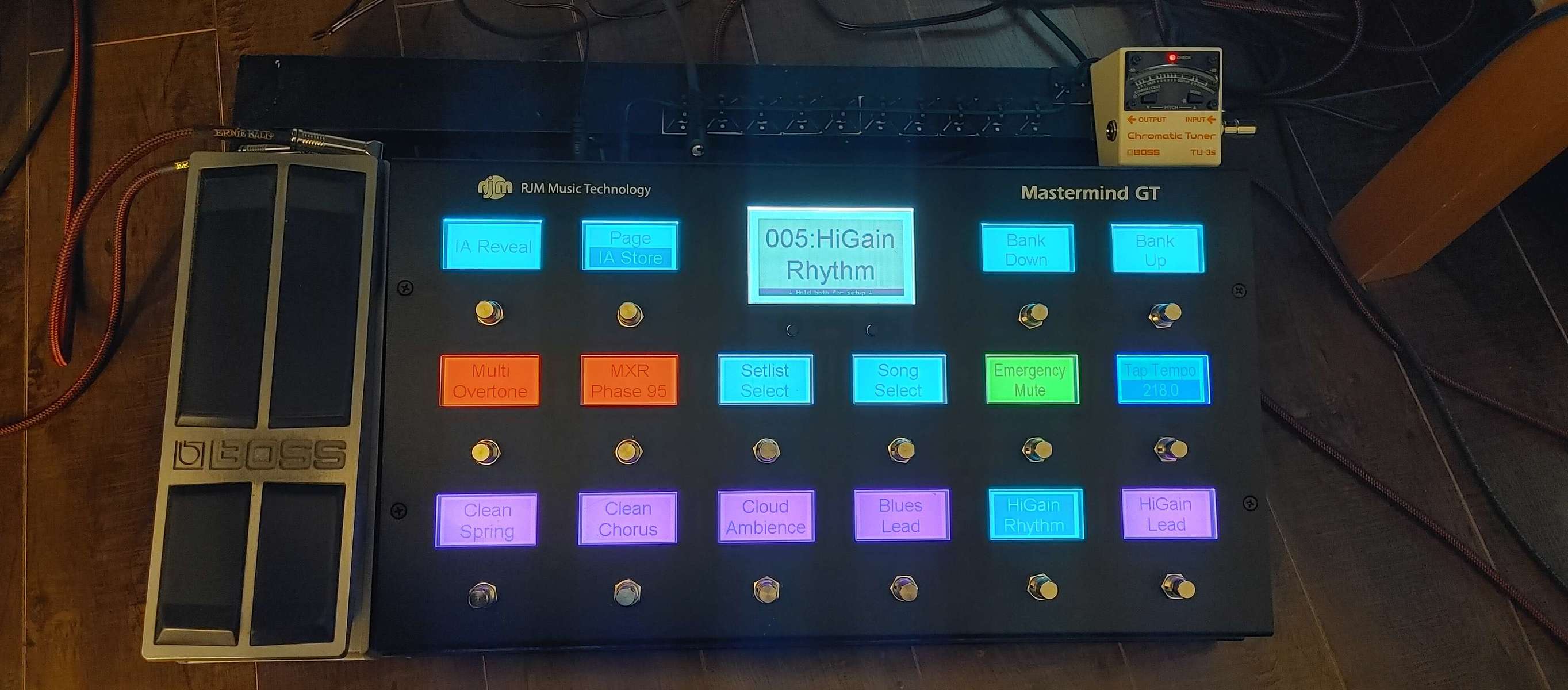 Boss Pedalboard by parhelia_0000 featuring RJM Music Mastermind GT-16, Boss FV-500L Volume Pedal - Low Impedance, and Boss TU-3S Chromatic Tuner and 1 more piece of gear