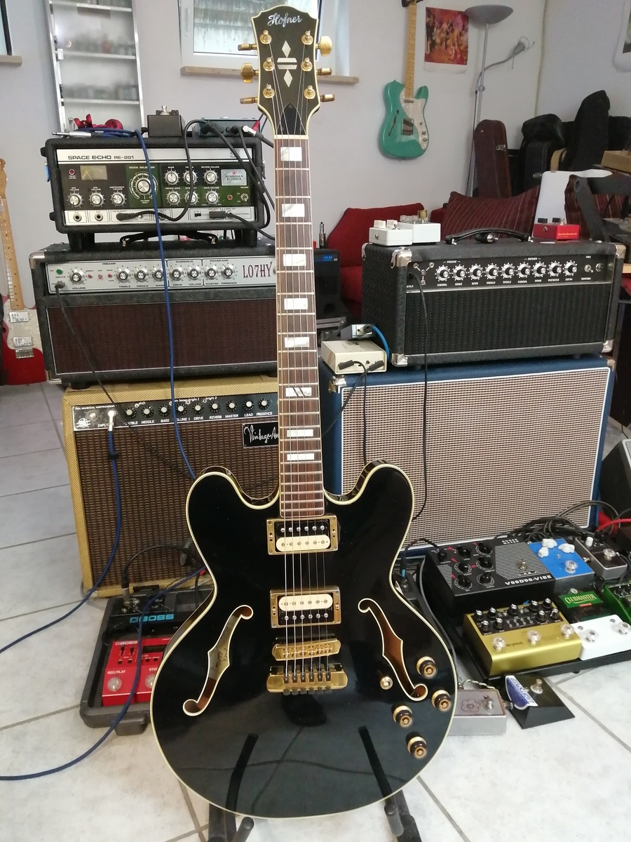 lothy's music gear photo