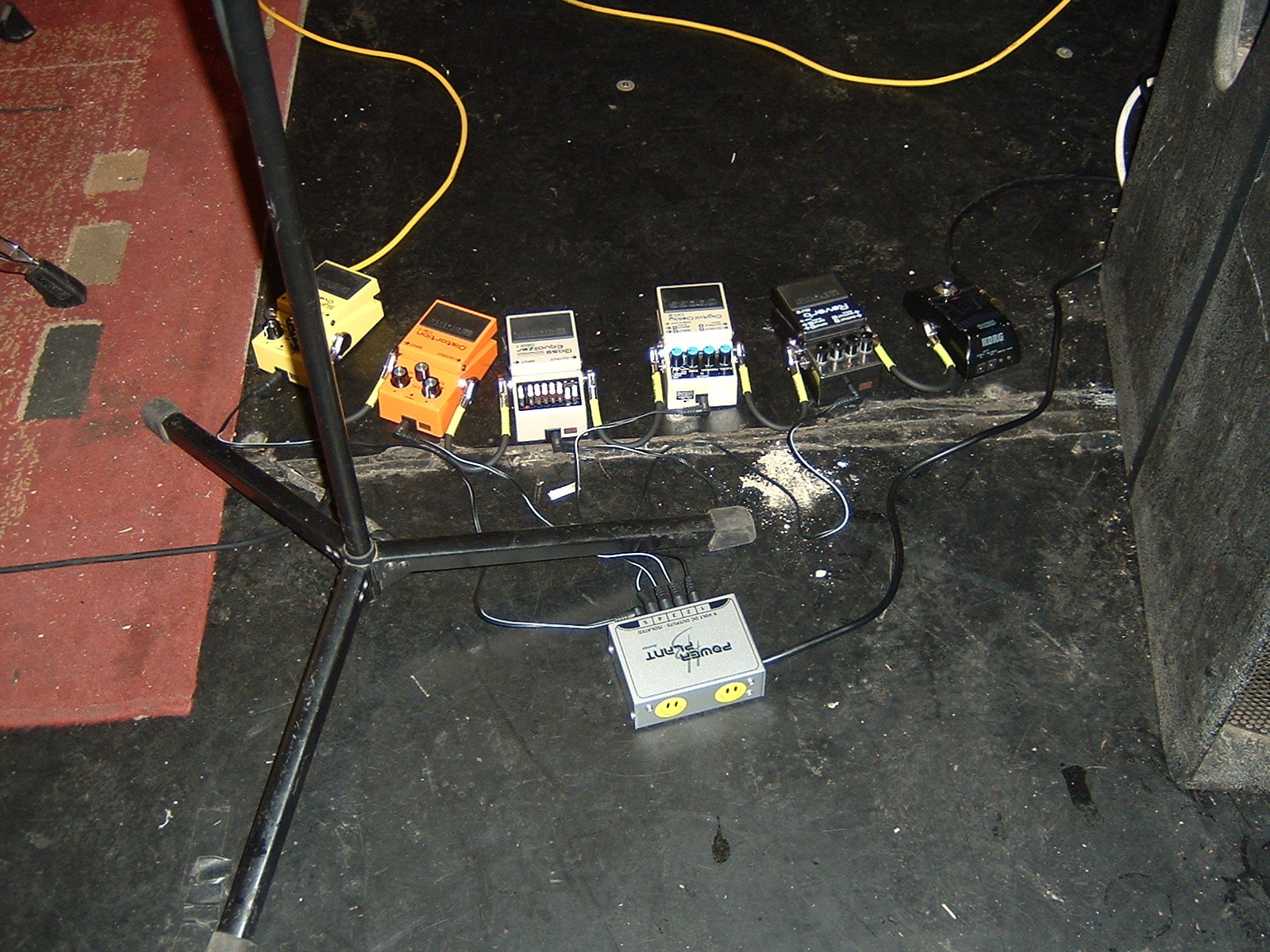 Boss Pedalboard by kezdemfeladni featuring Boss SD-1 Super OverDrive, Boss DS-1 Distortion, and Boss GEB-7 Bass Equalizer and 4 more pieces of gear