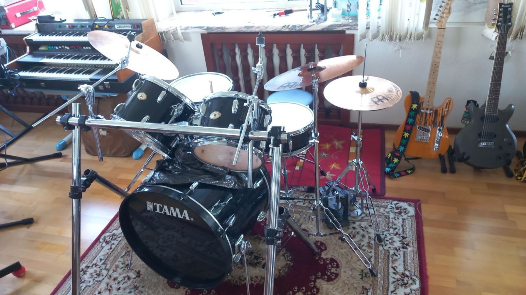 Meinl Drum Kit by lvr05 featuring 2000 Tama Swingstar, Meinl 14" MCS Medium Hi-Hat, and Meinl 16" MCS Medium Crash and 2 more pieces of gear