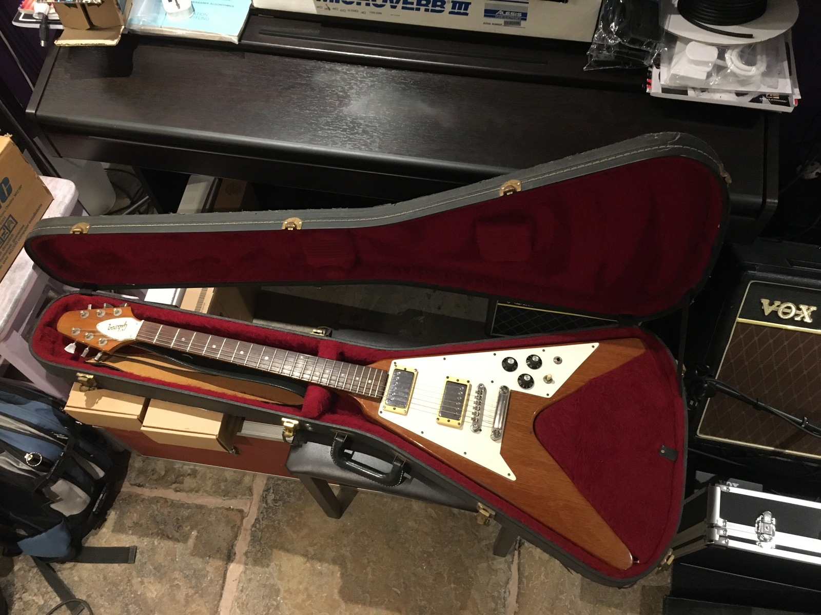 Metal Music Gear Setup by ukebloke featuring Gibson Flying V
