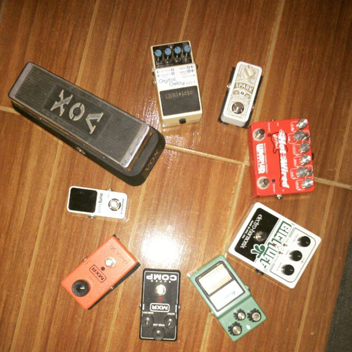 Metal Music Gear Setup by mmonks featuring Ibanez TS9 Tube Screamer, MXR M101 Phase 90, and Electro-Harmonix Big Muff Pi with Tone Wicker and 1 more piece of gear