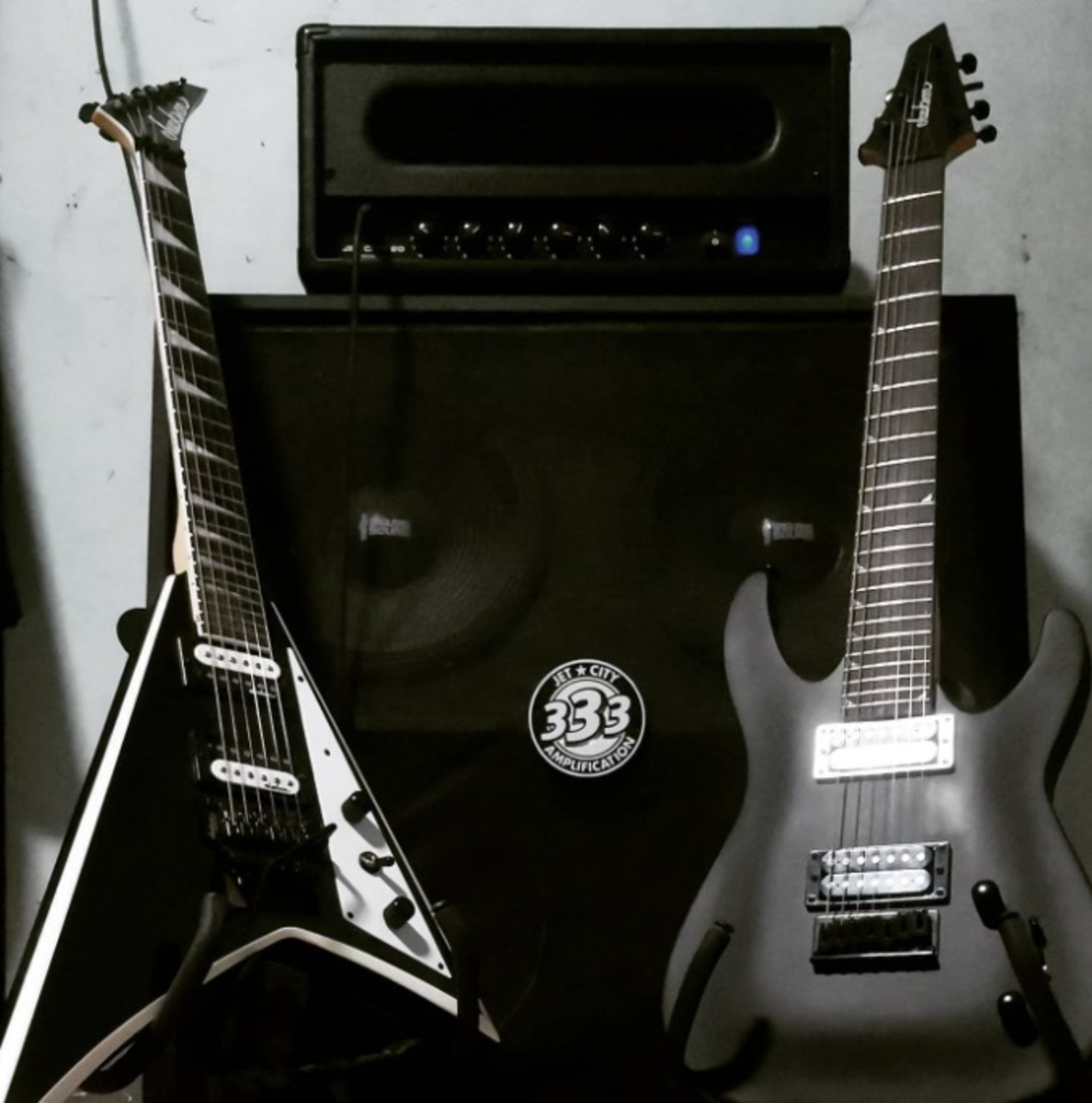 Metal Amp Rig by emiliocxs2793 featuring Jet City JCA20H, Jackson JS32 Rhoads AH, and Jackson JS22-7 Dinky