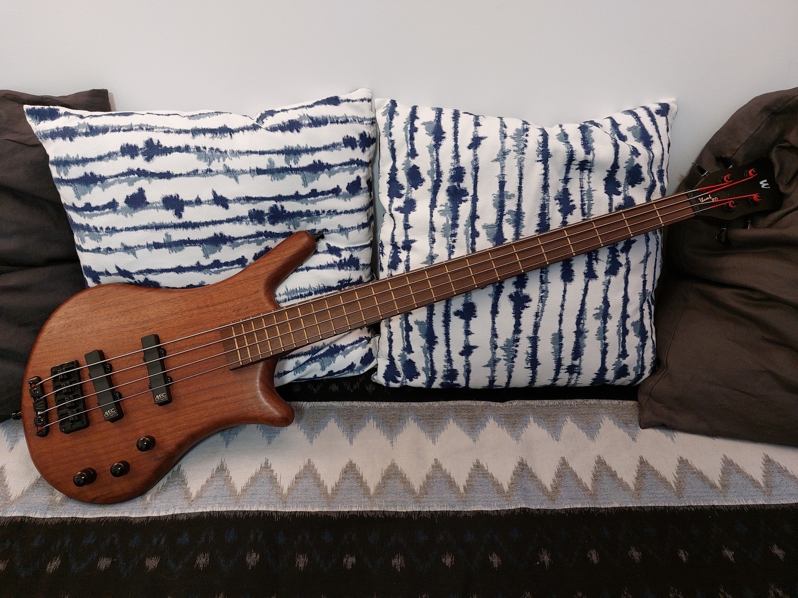 Music Gear Setup by raphbass featuring Warwick Thumb Bolt-On 4