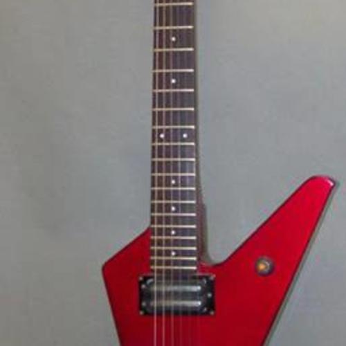 Photo of Ibanez Destroyer II DT-250 in a guitar and live