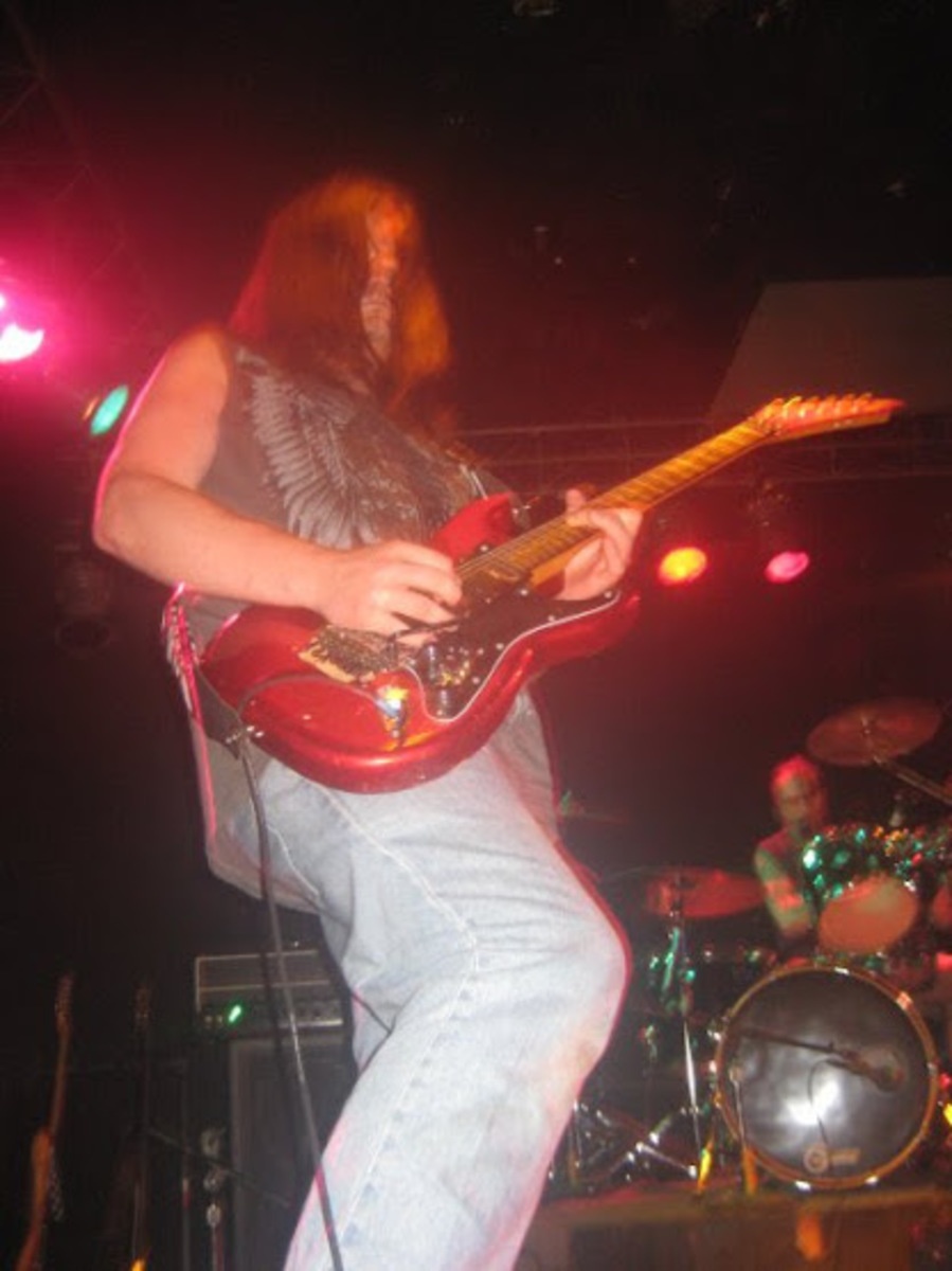 Music Gear Setup by creepingnet featuring Kramer Focus 3000